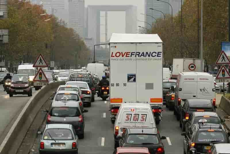 Les auto-ecoles veulent bloquer des villes lundi