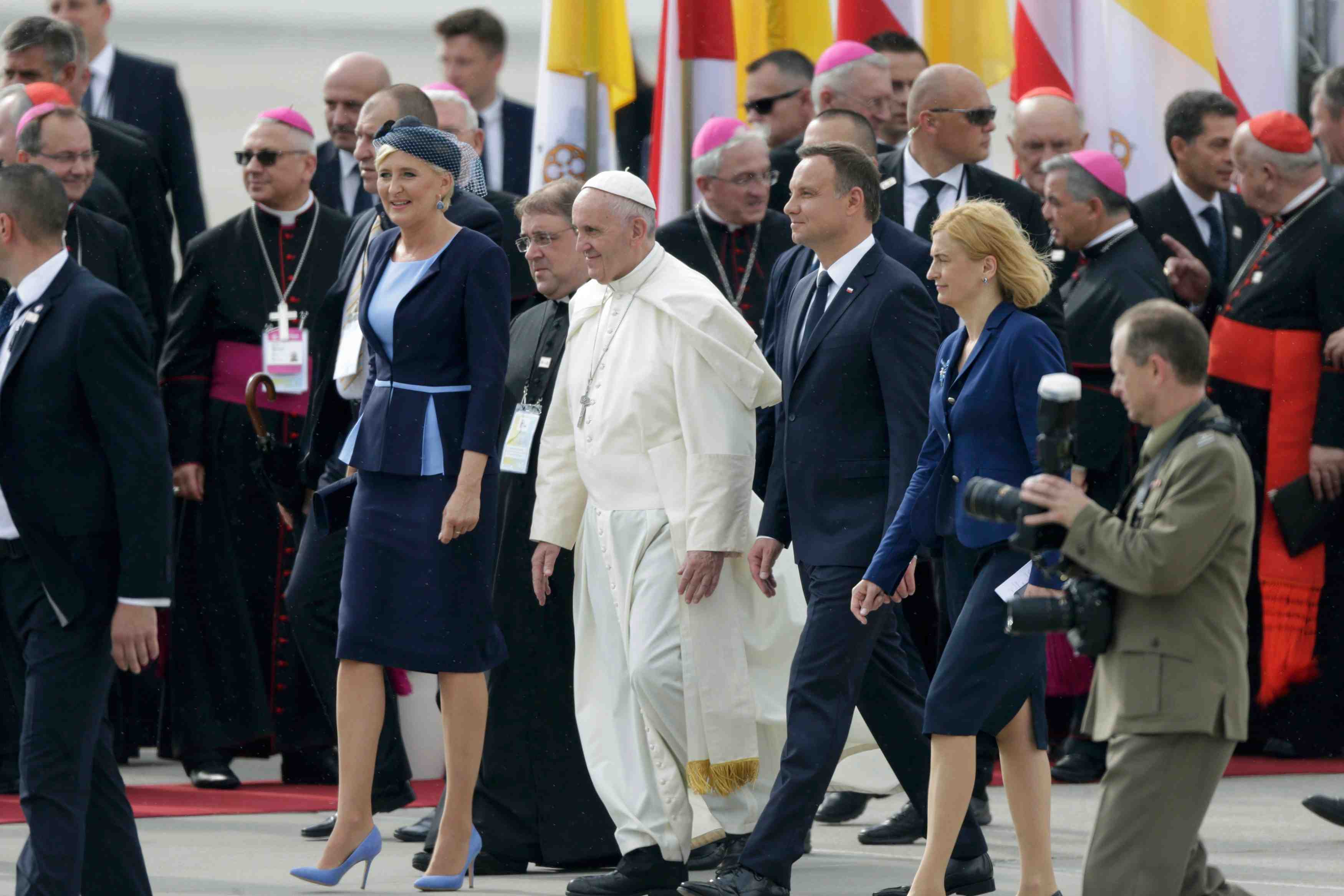 Aucune guerre de religion, assure le pape