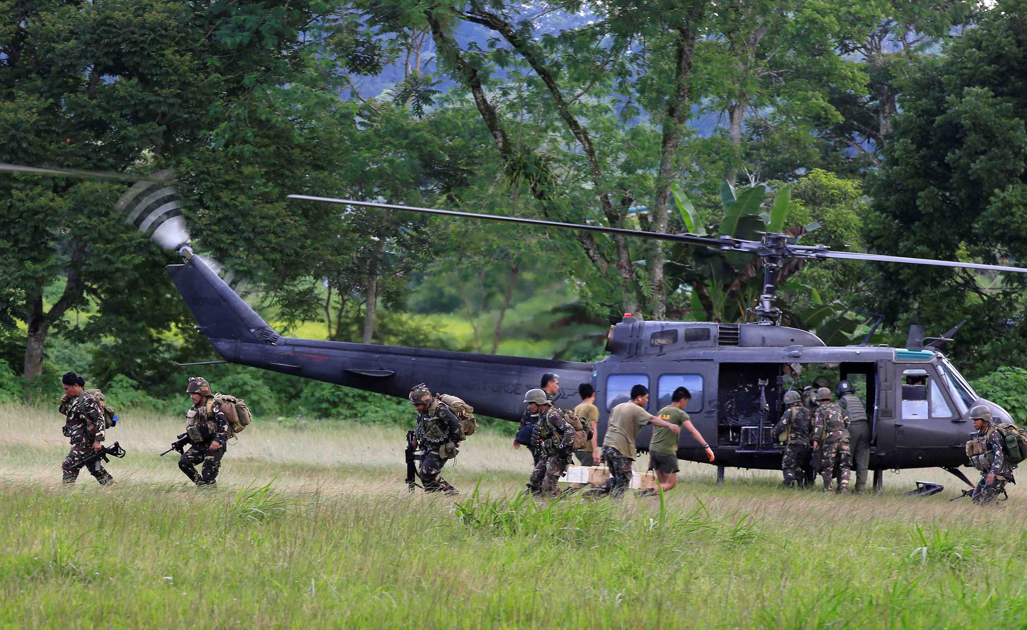 Le general philippin a mindanao releve de son commandement