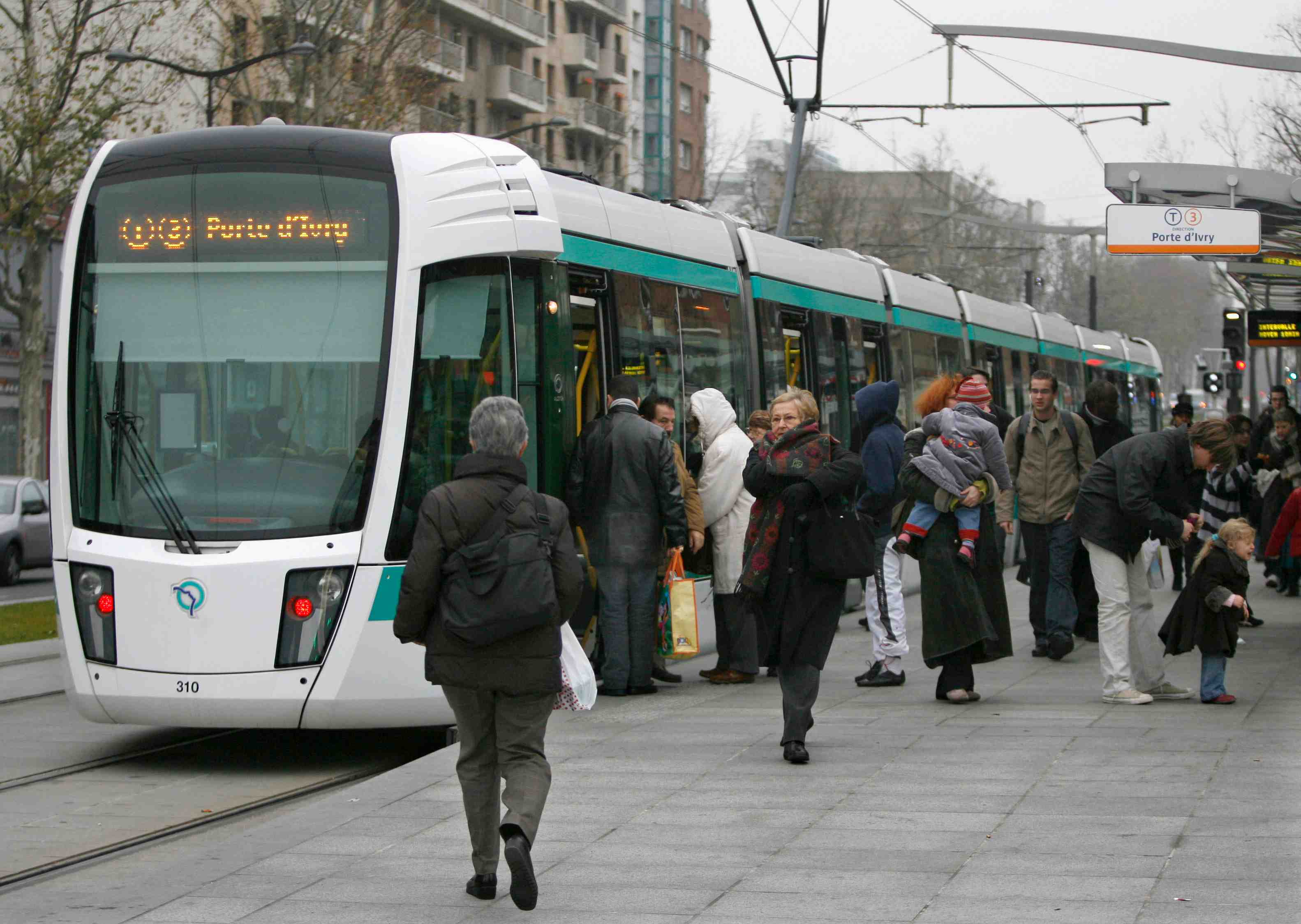 Vers un pass navigo a moitie prix pour tous les seniors
