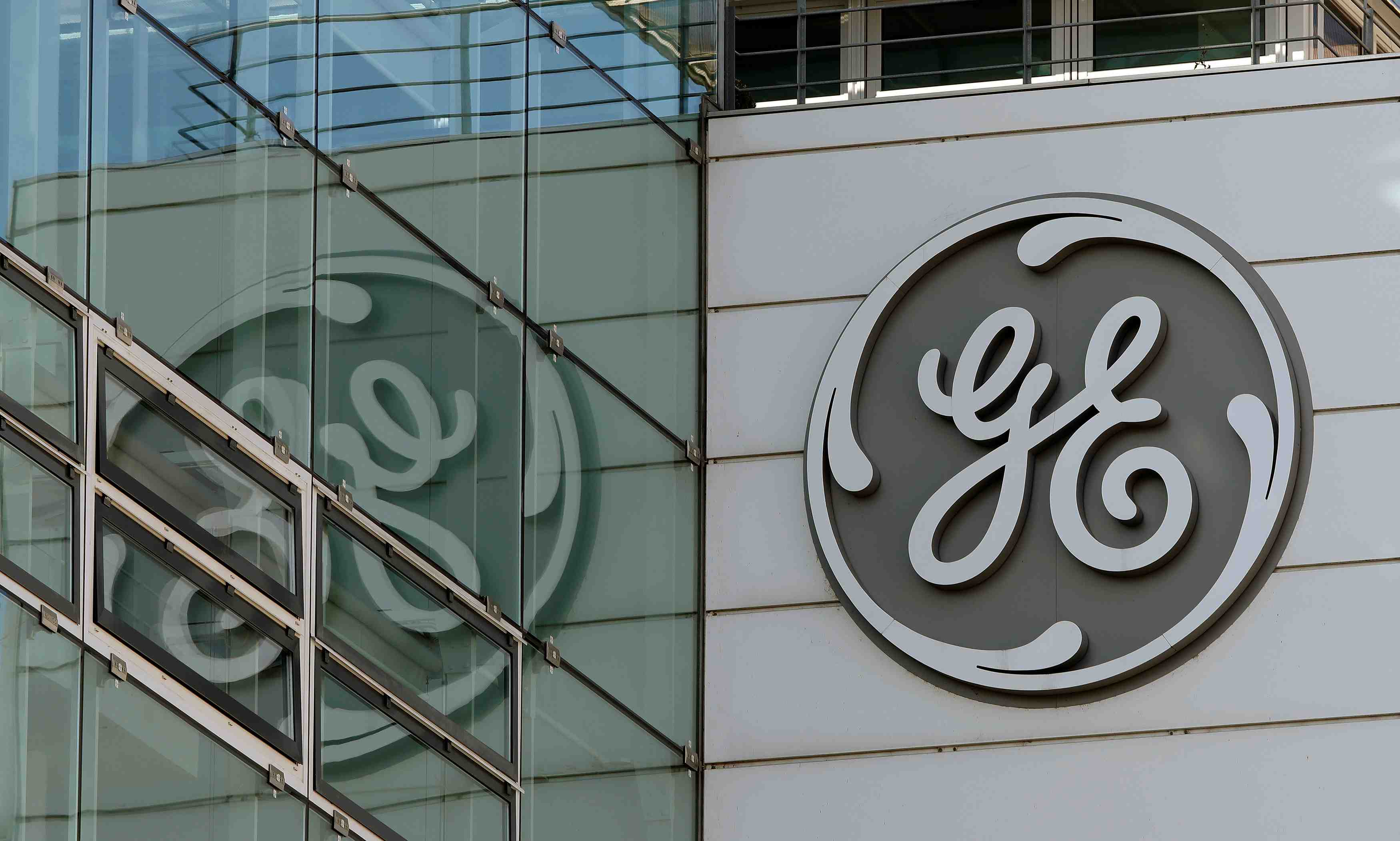 General electric renoue avec un modeste profit trimestriel