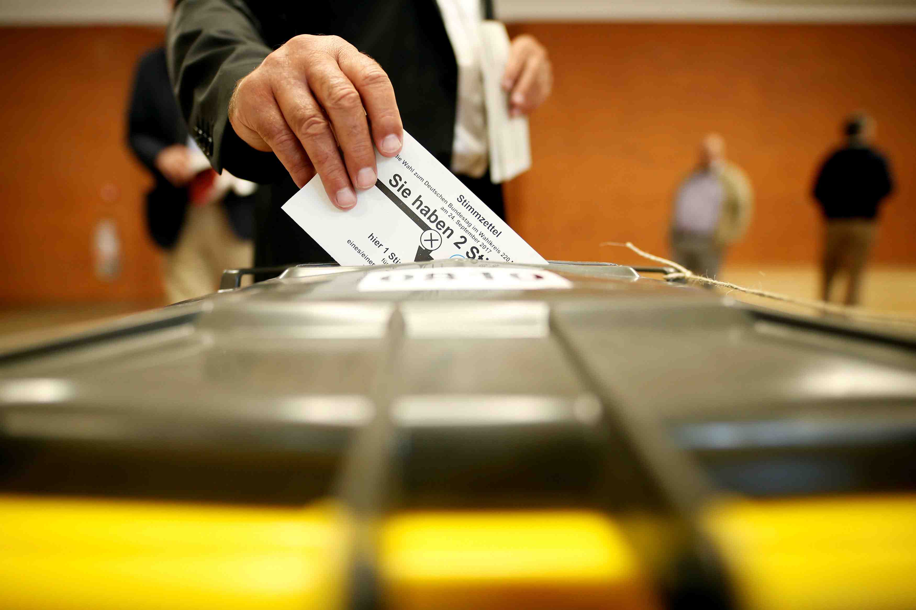 Allemagne: participation a 41,1% a 14h00 contre 41,4% a la meme heure en 2013