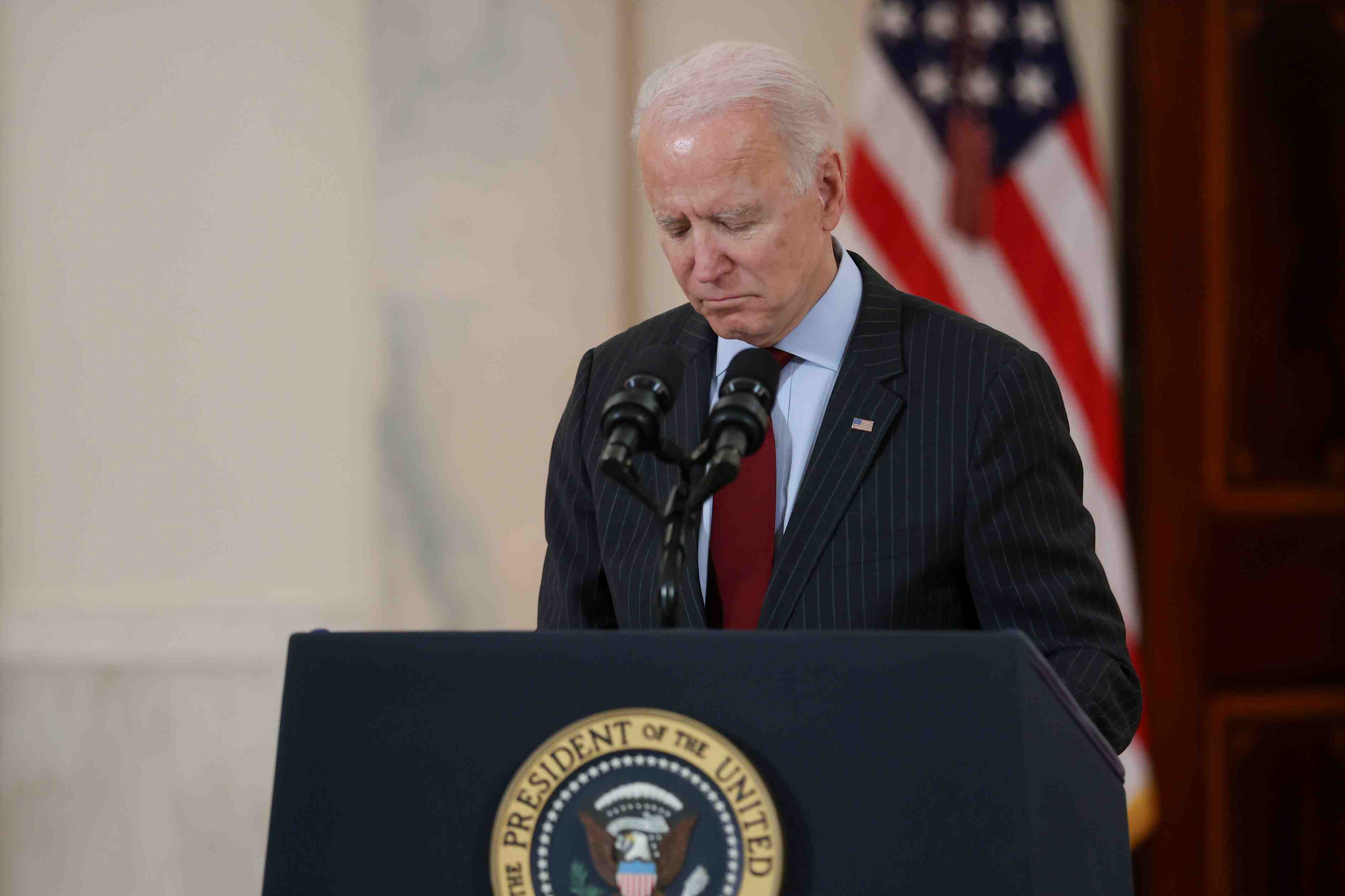 Usa: biden rend hommage aux 500.000 morts du covid-19 dans le pays