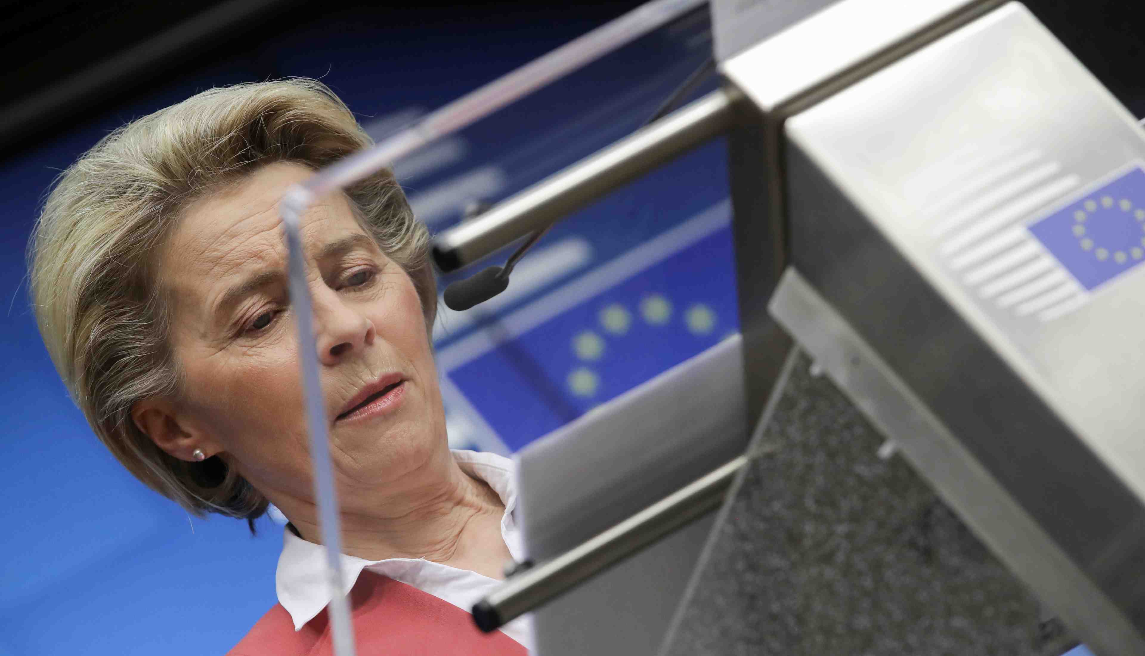 L'ue sur la bonne voie dans son objectif de vaccination, dit von der leyen
