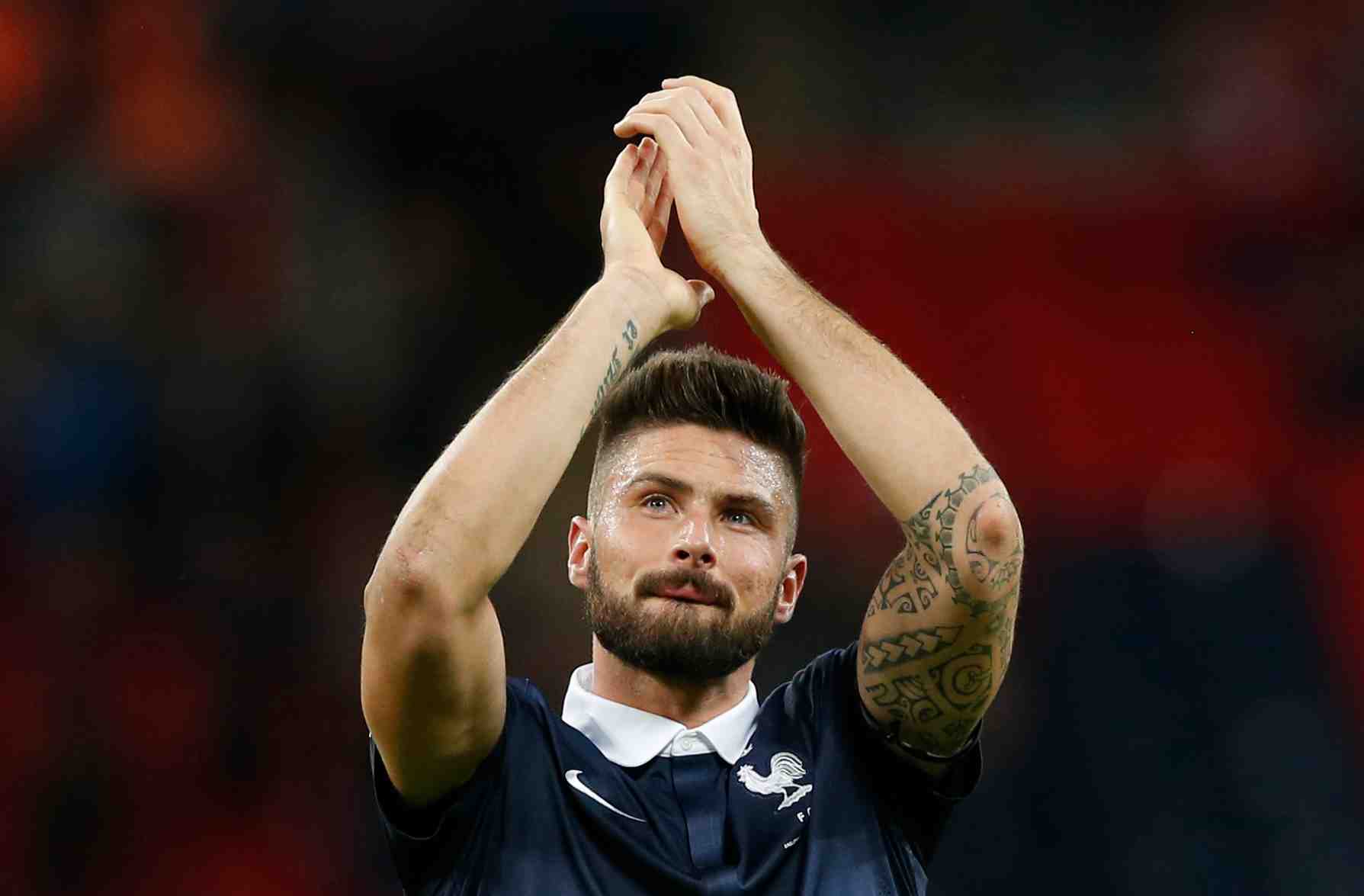 La france s'incline contre l'angleterre, l'hommage au coeur de la soiree