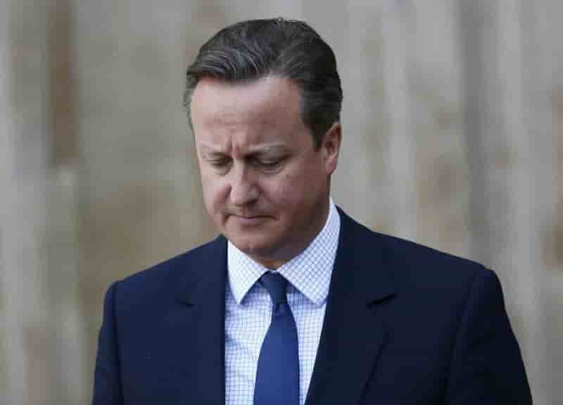 La cote de confiance de david cameron s'effondre