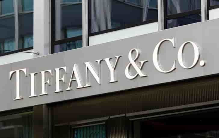 Tiffany: profits et ca depassent les attentes au 2e trimestre avec le japon