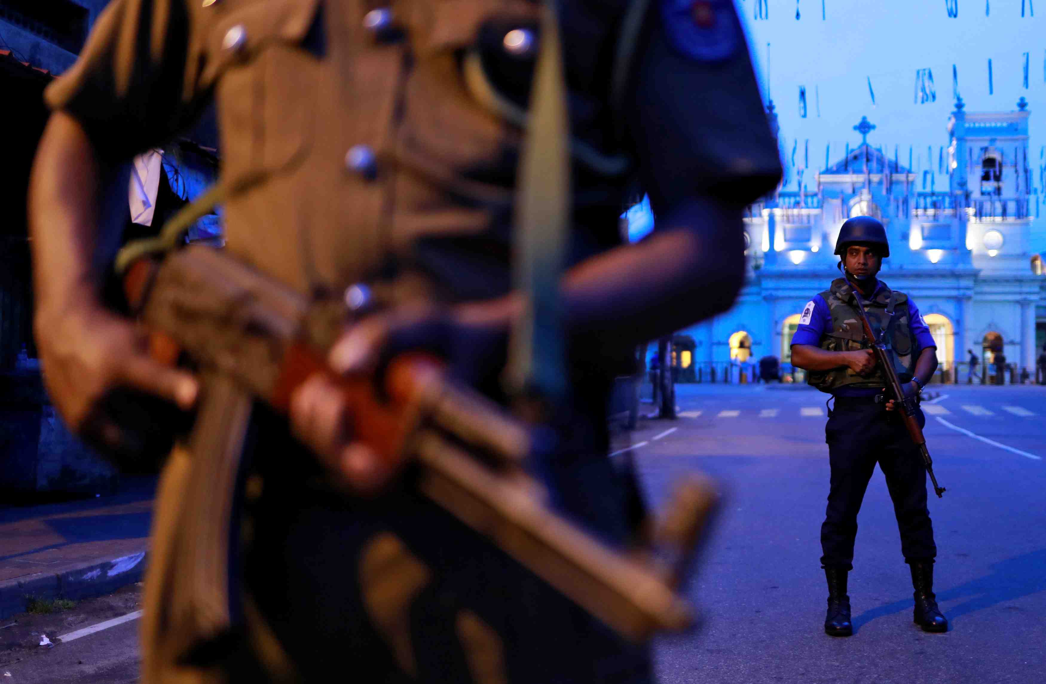 Attentats de paques: le president sri-lankais n'exclut pas une implication etrangere