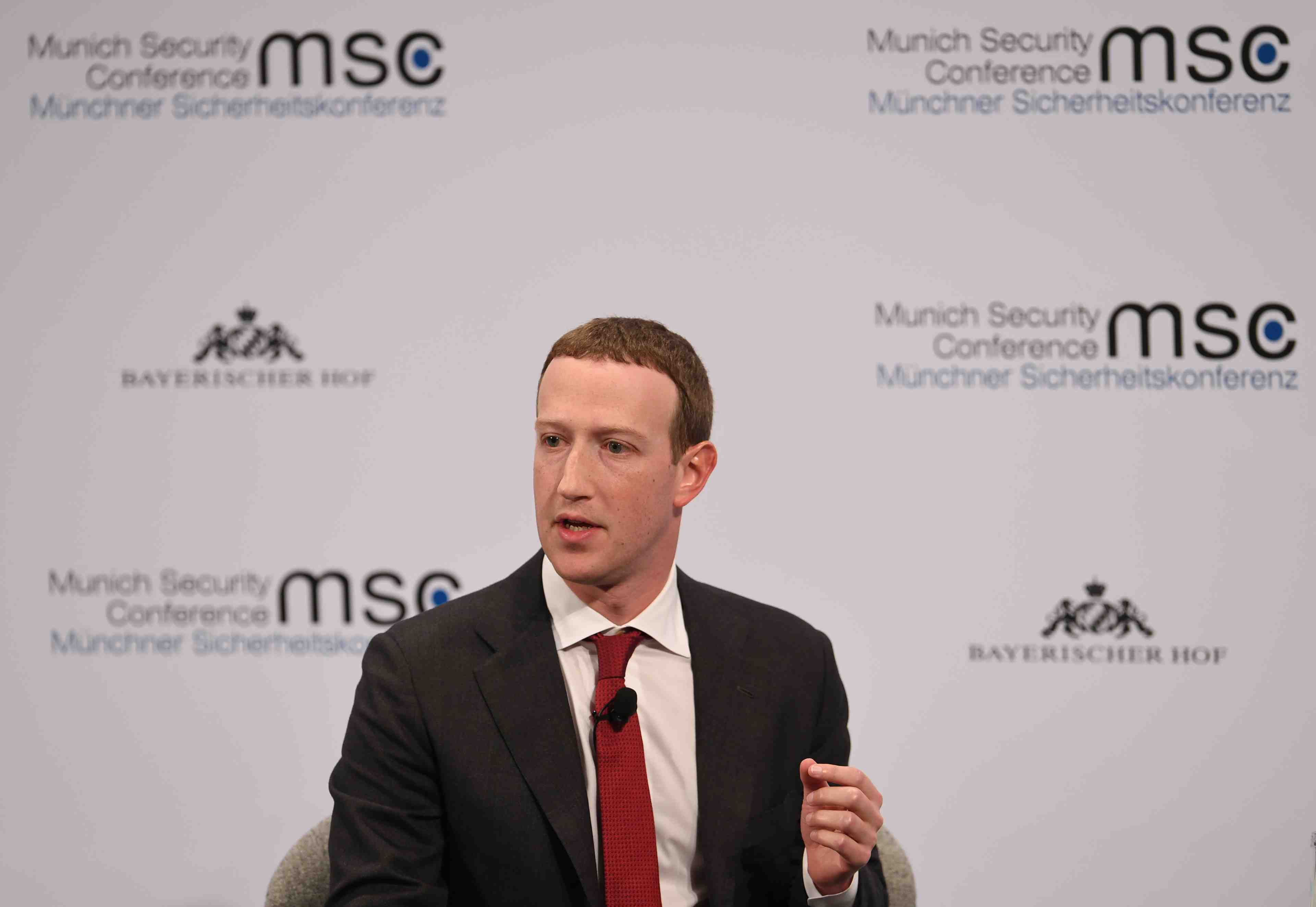 Facebook veut un traitement intermediaire entre medias et telecoms