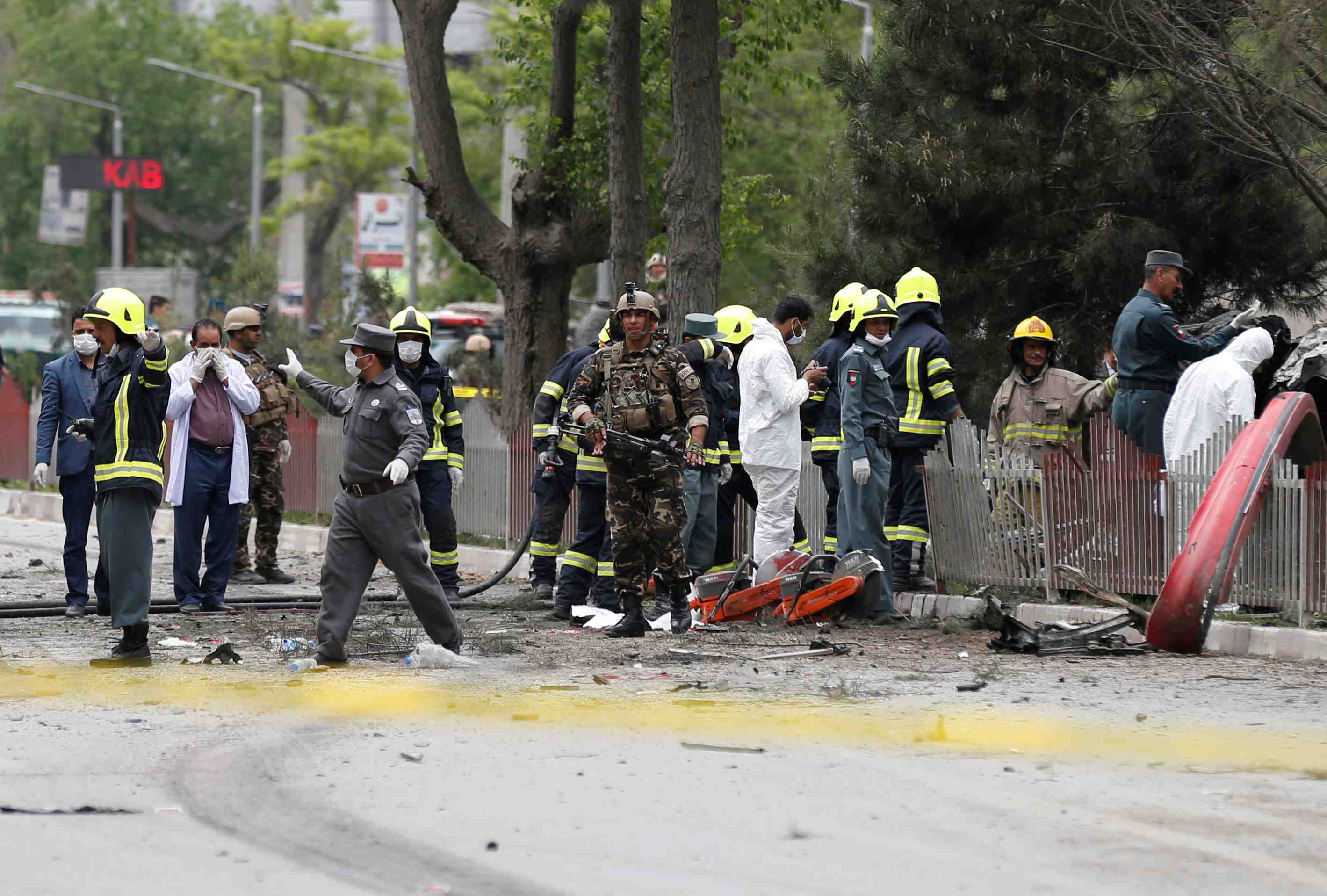 Huit morts apres un attentat suicide a kaboul