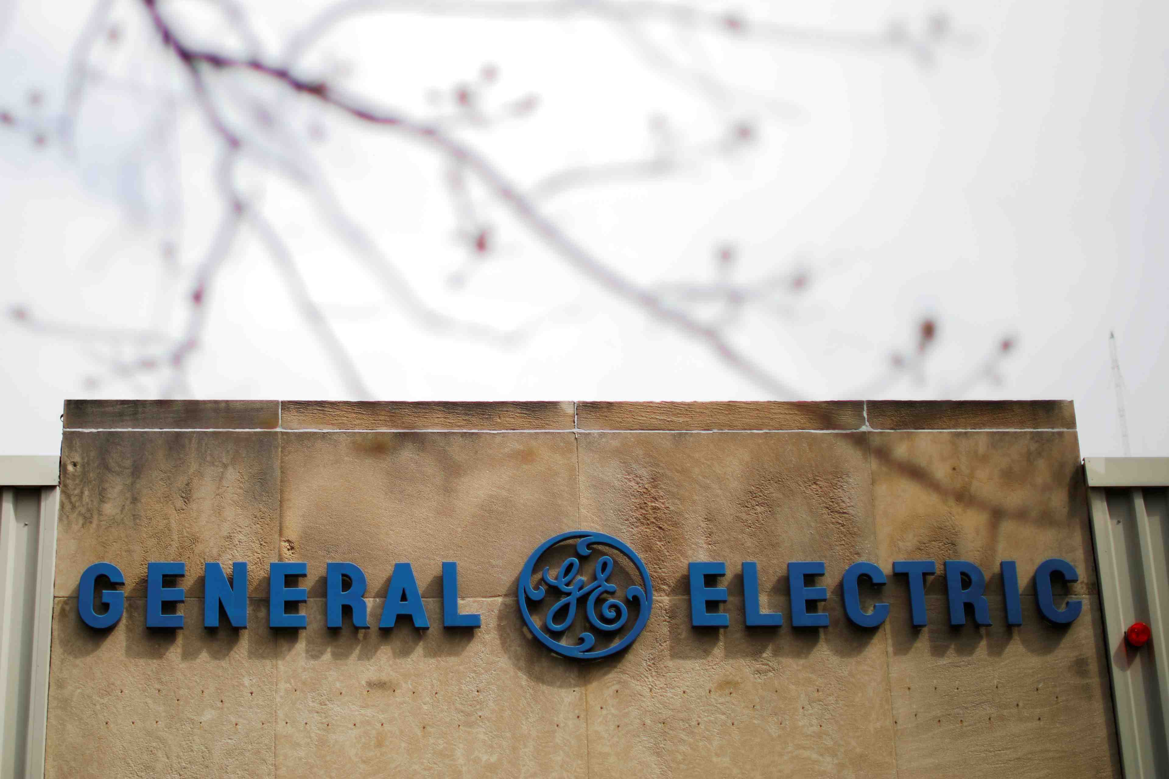 Irak: ge et siemens sur les rangs pour l'infrastructure electrique