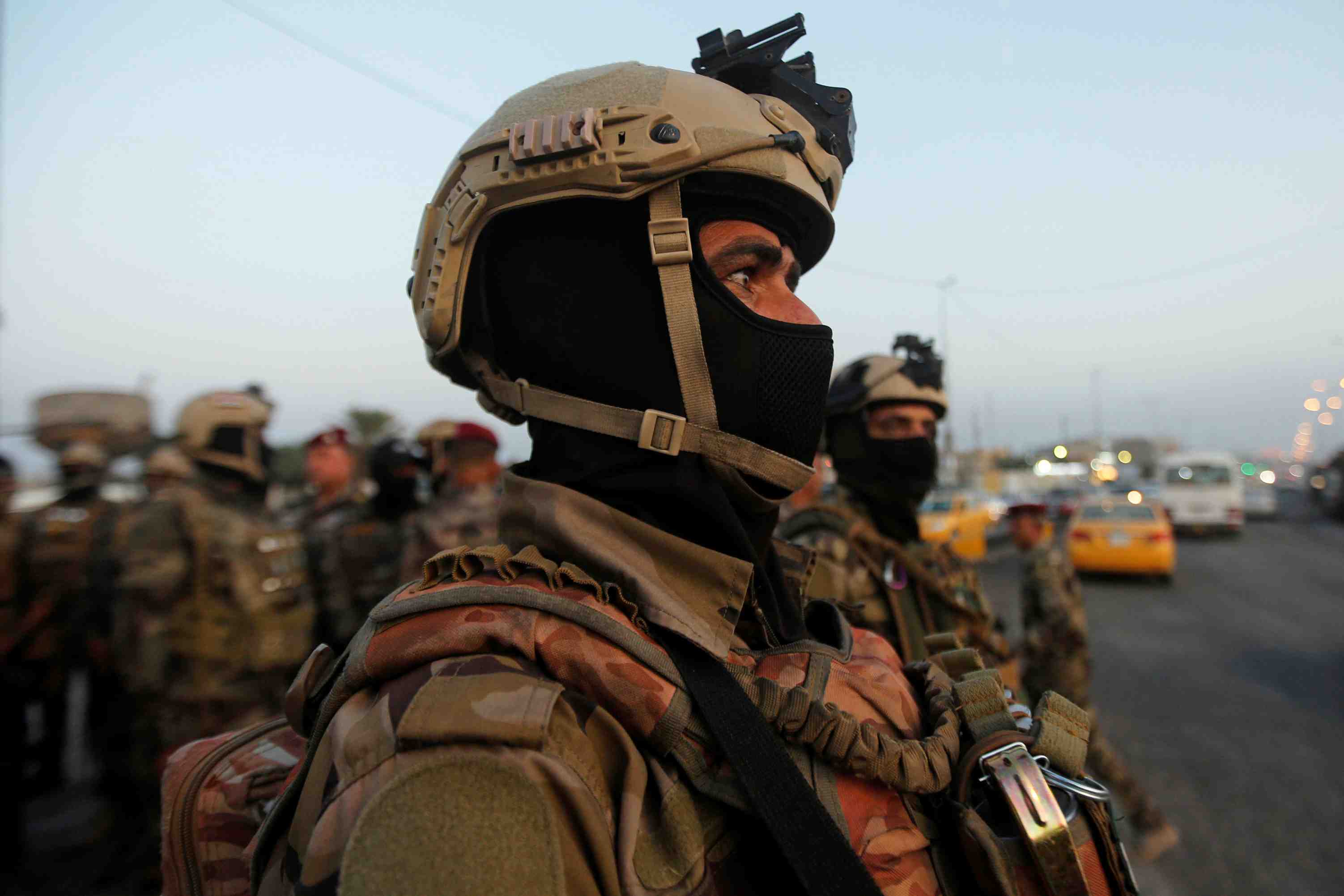 Heurts a bagdad, cinq manifestants tues par les forces de securite
