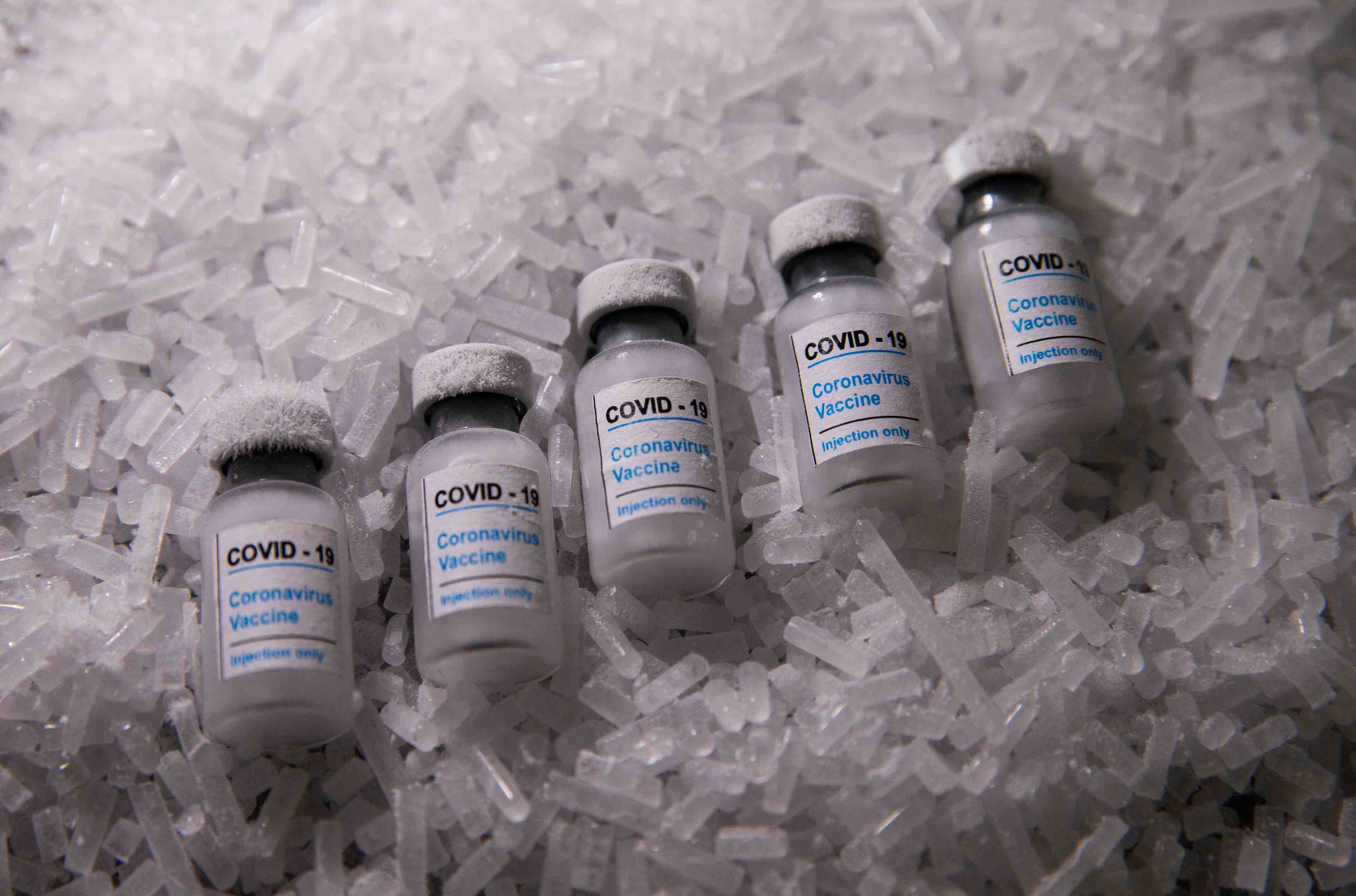 Coronavirus: la russie annonce un deuxieme vaccin efficace a 100%
