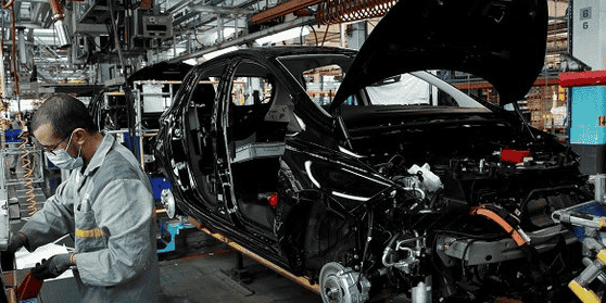 Seule bonne nouvelle pour l'industrie allemande : le rétablissement du secteur automobile, qui a connu en août une forte croissance à +37% sur un an.