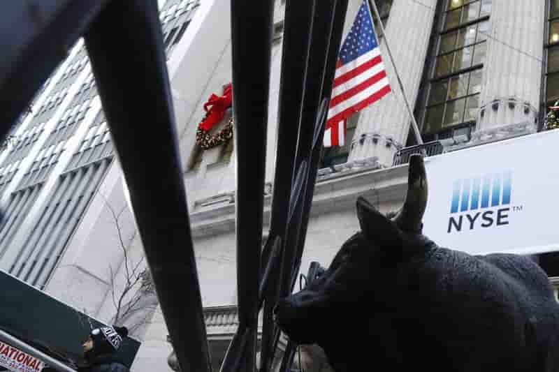 Wall street, a un niveau record, attend les resultats des distributeurs