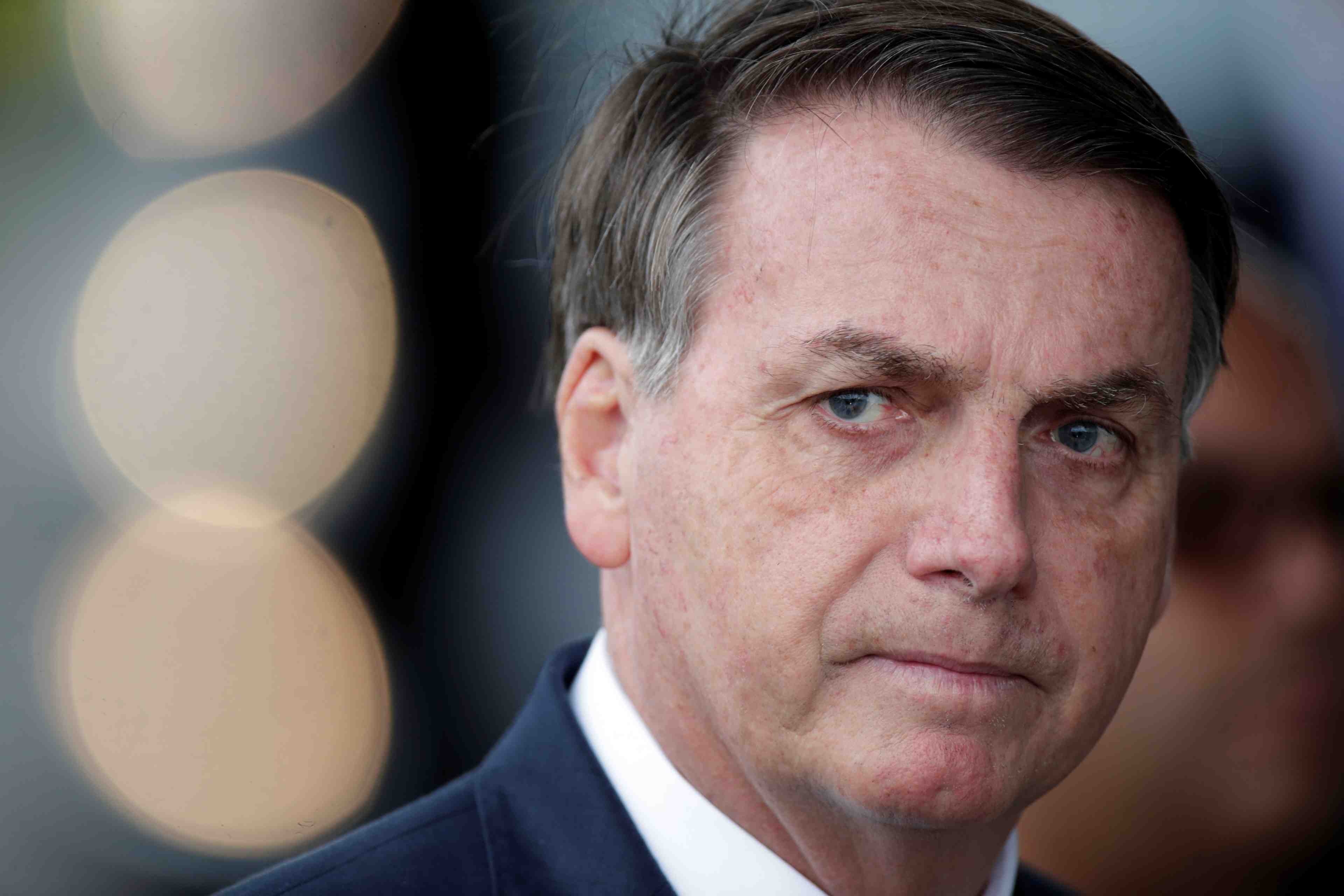Bresil: la cour supreme autorise une enquete sur les accusations visant bolsonaro