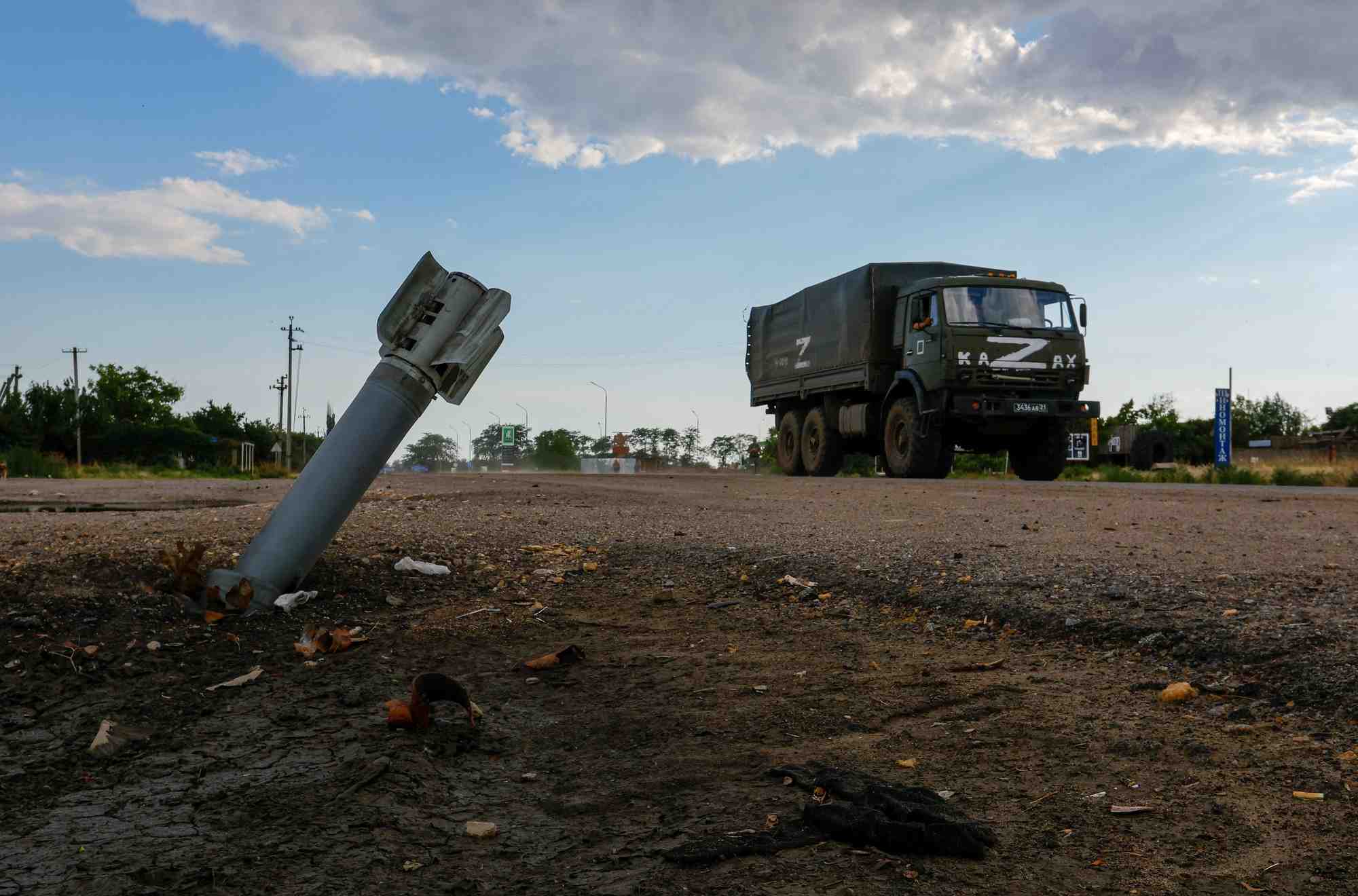 L'armee ukrainienne dit avoir declenche une offensive sur le front sud