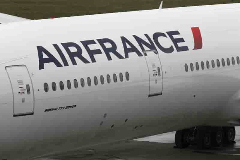 Des passagers attaquent air france pour avoir annule des billets