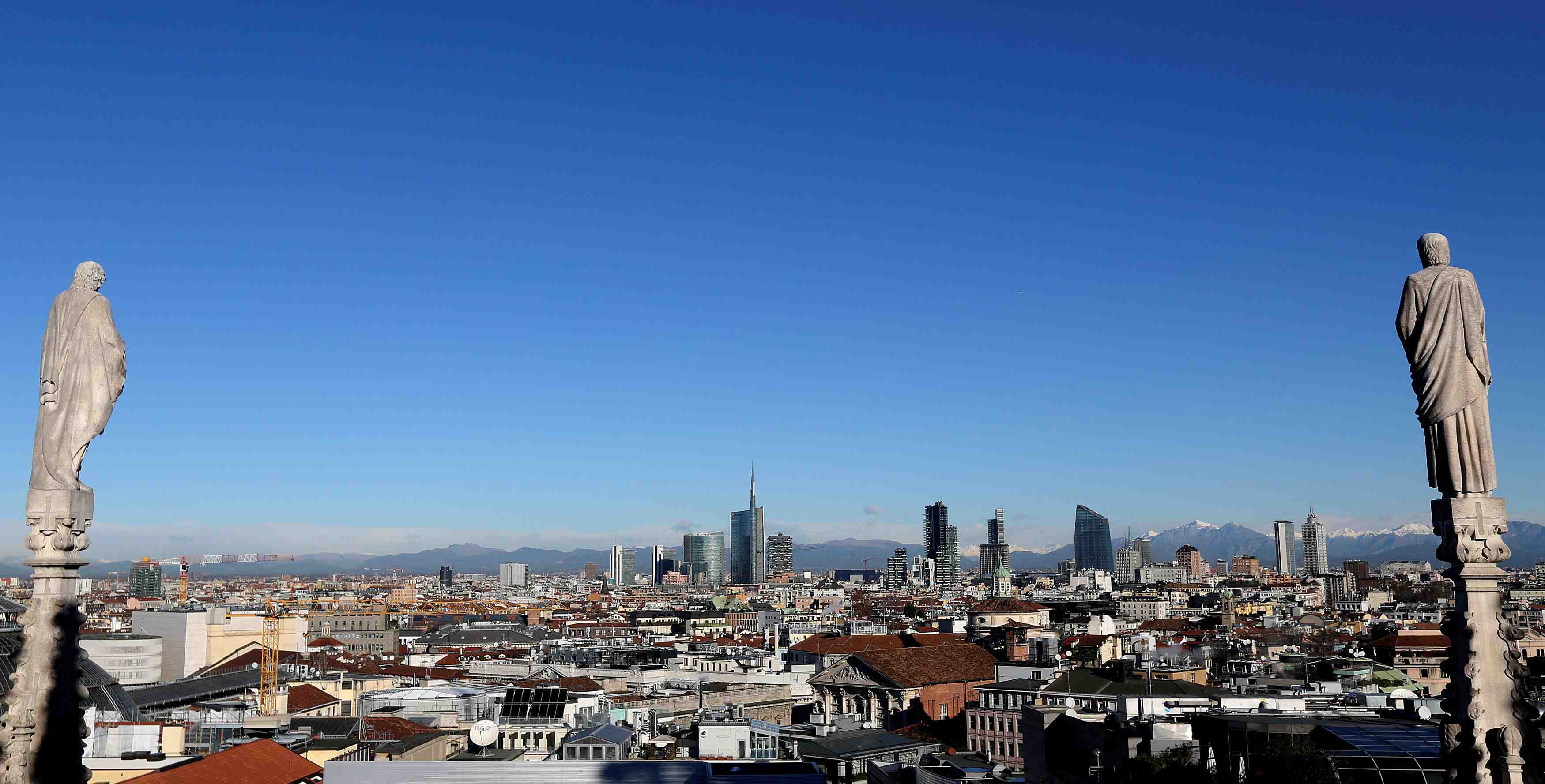 Del vecchio monte a pres de 10% dans mediobanca avec le retrait d'unicredit