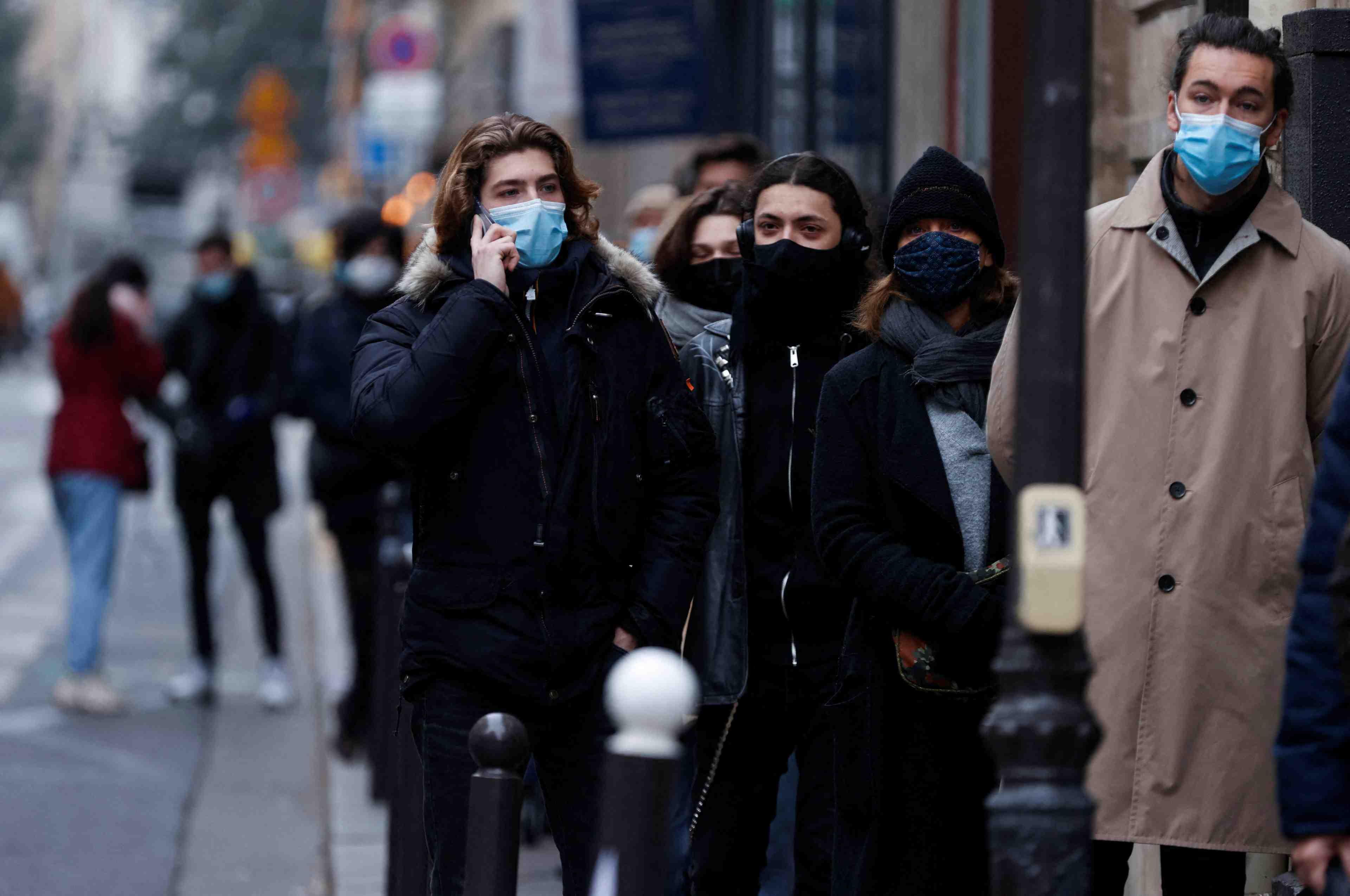 Coronavirus/france: environ 88.000 nouvelles contaminations en un jour, dit veran