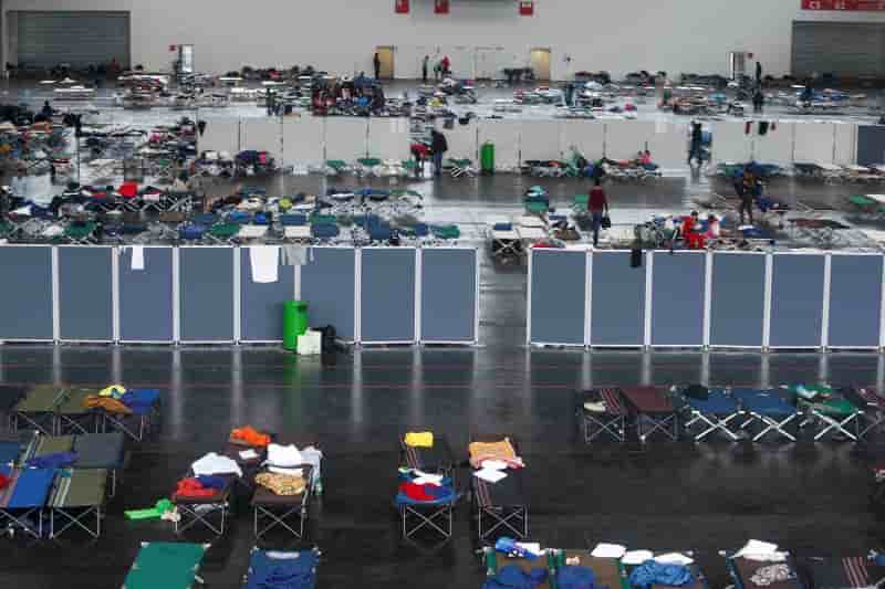 L'allemagne previent ses partenaires europeens qu'ils devront accueillir plus de refugies