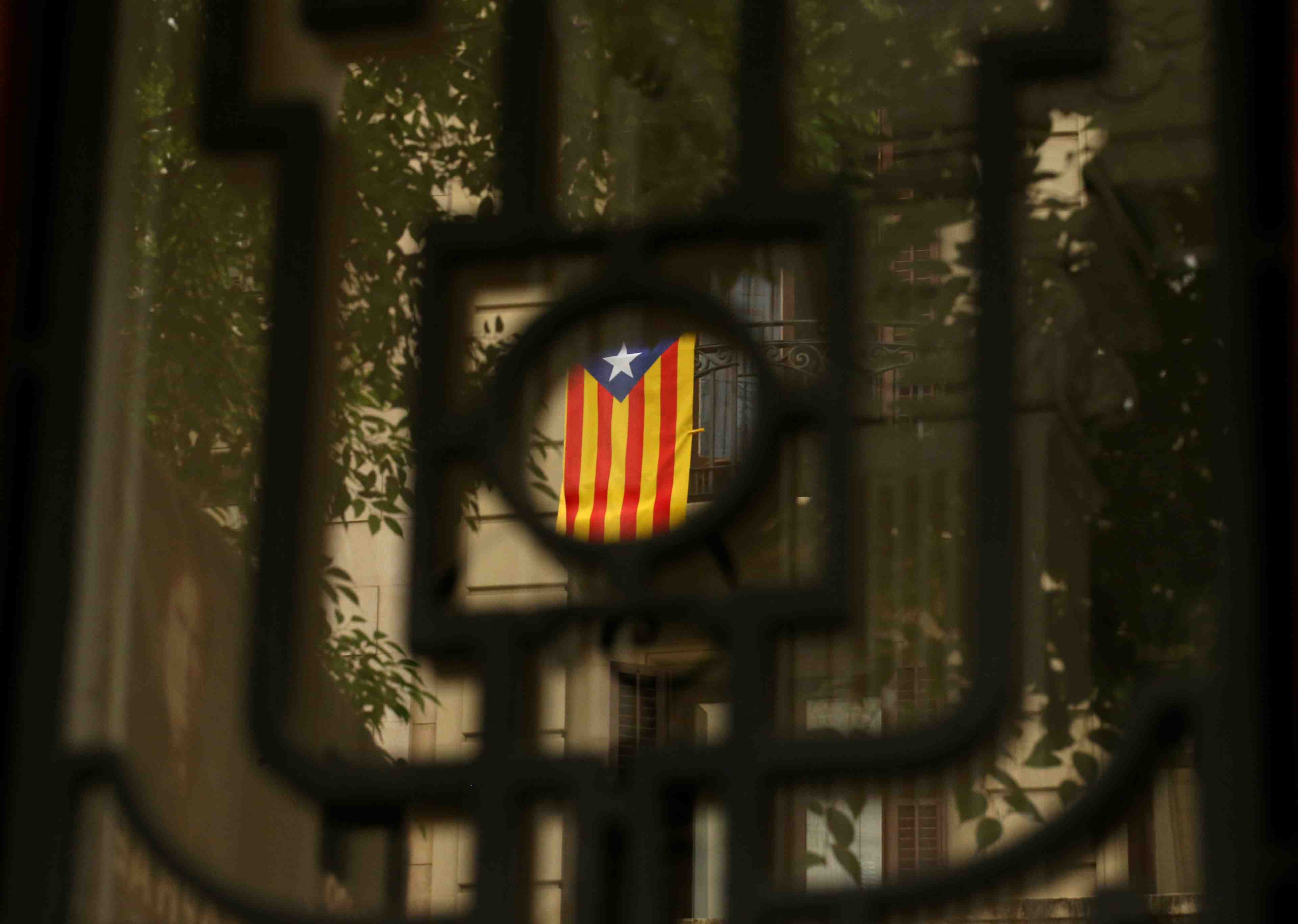 Les maires de catalogne divises face au referendum "illegal"