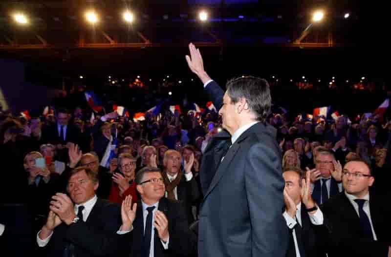 Fillon a tort de se maintenir pour 7 francais sur 10