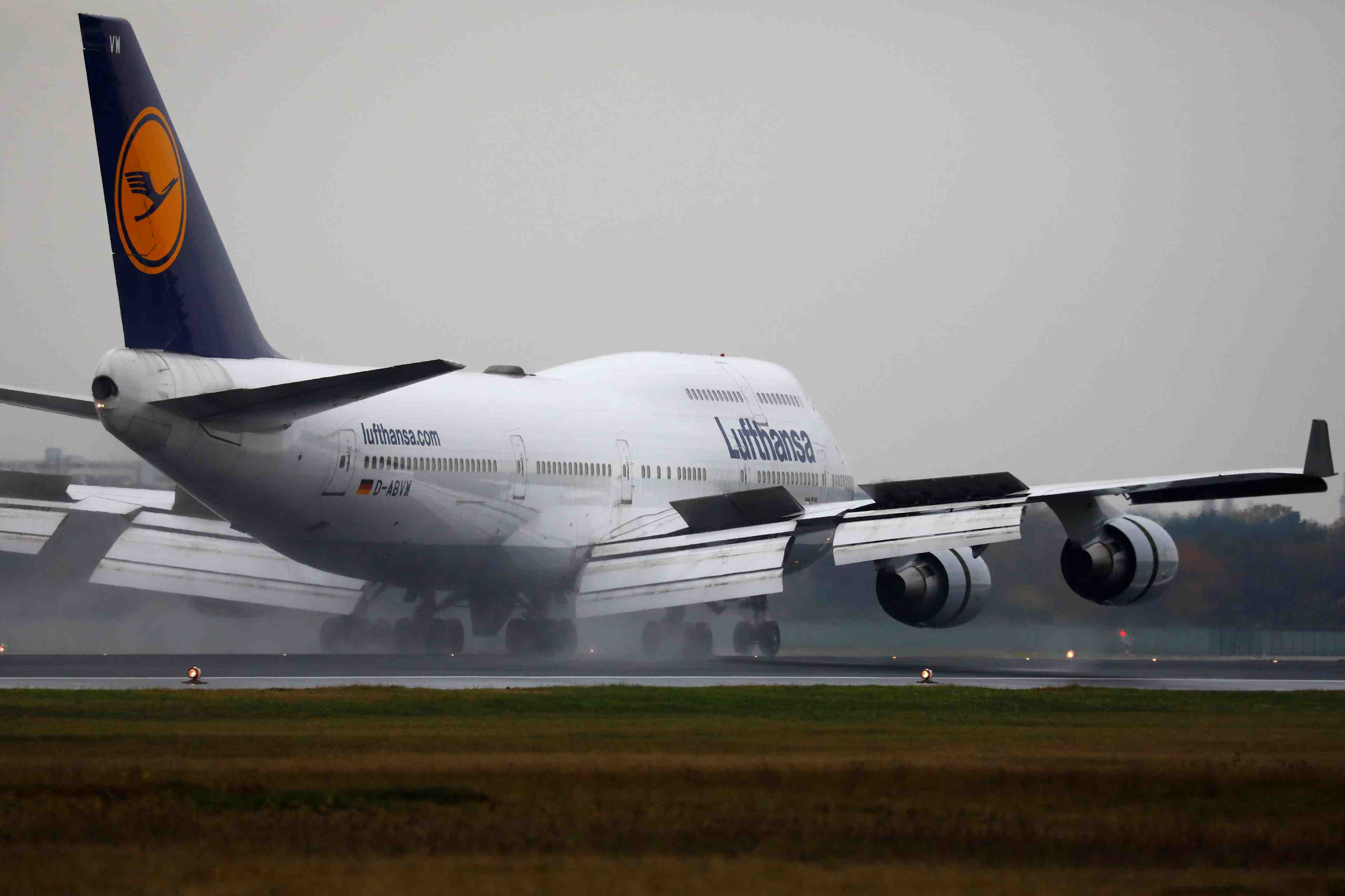 Lufthansa a deja transporte plus de passagers en 2017 qu'en 2016
