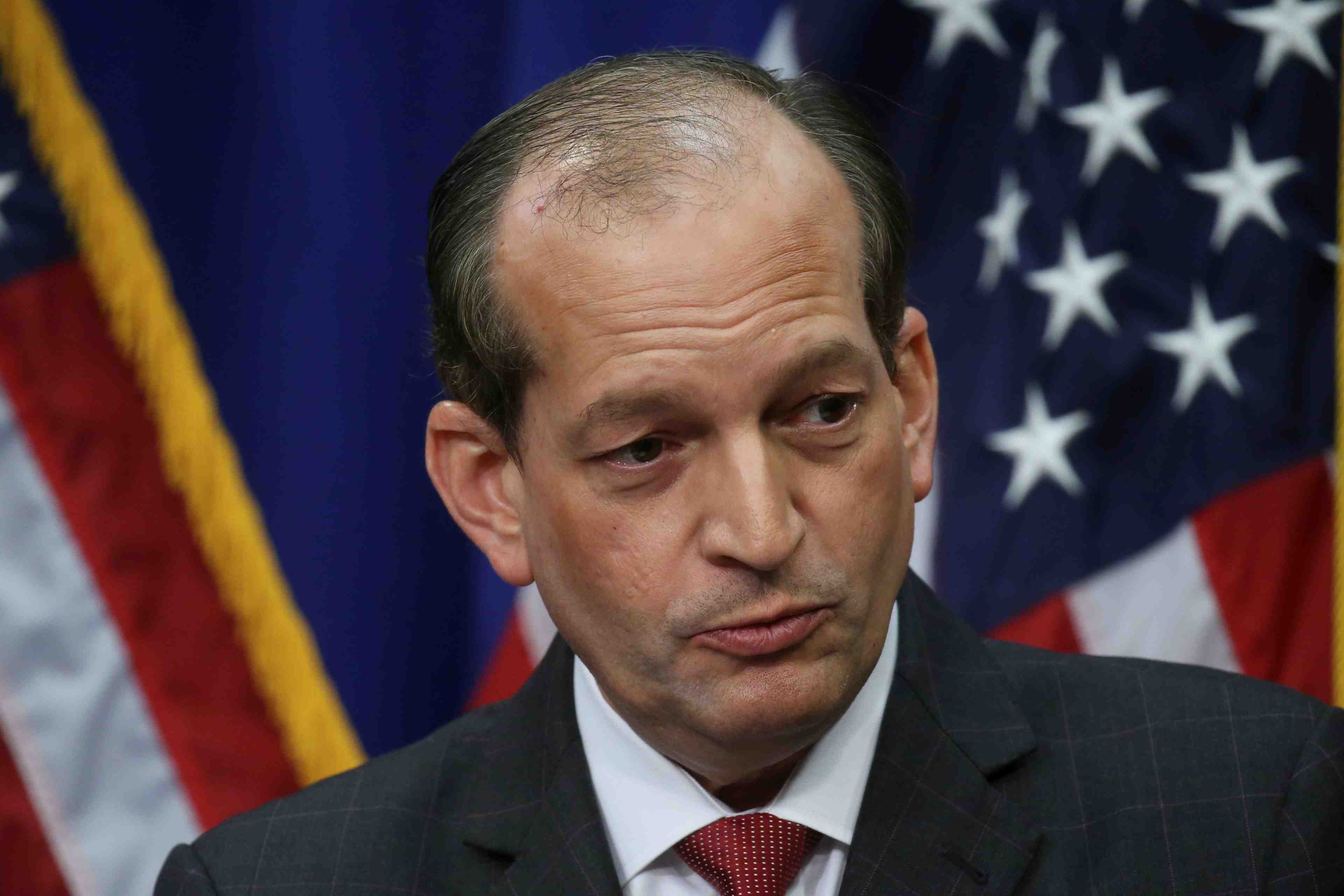Le congres veut determiner le role d'acosta dans une decision de justice impliquant epstein