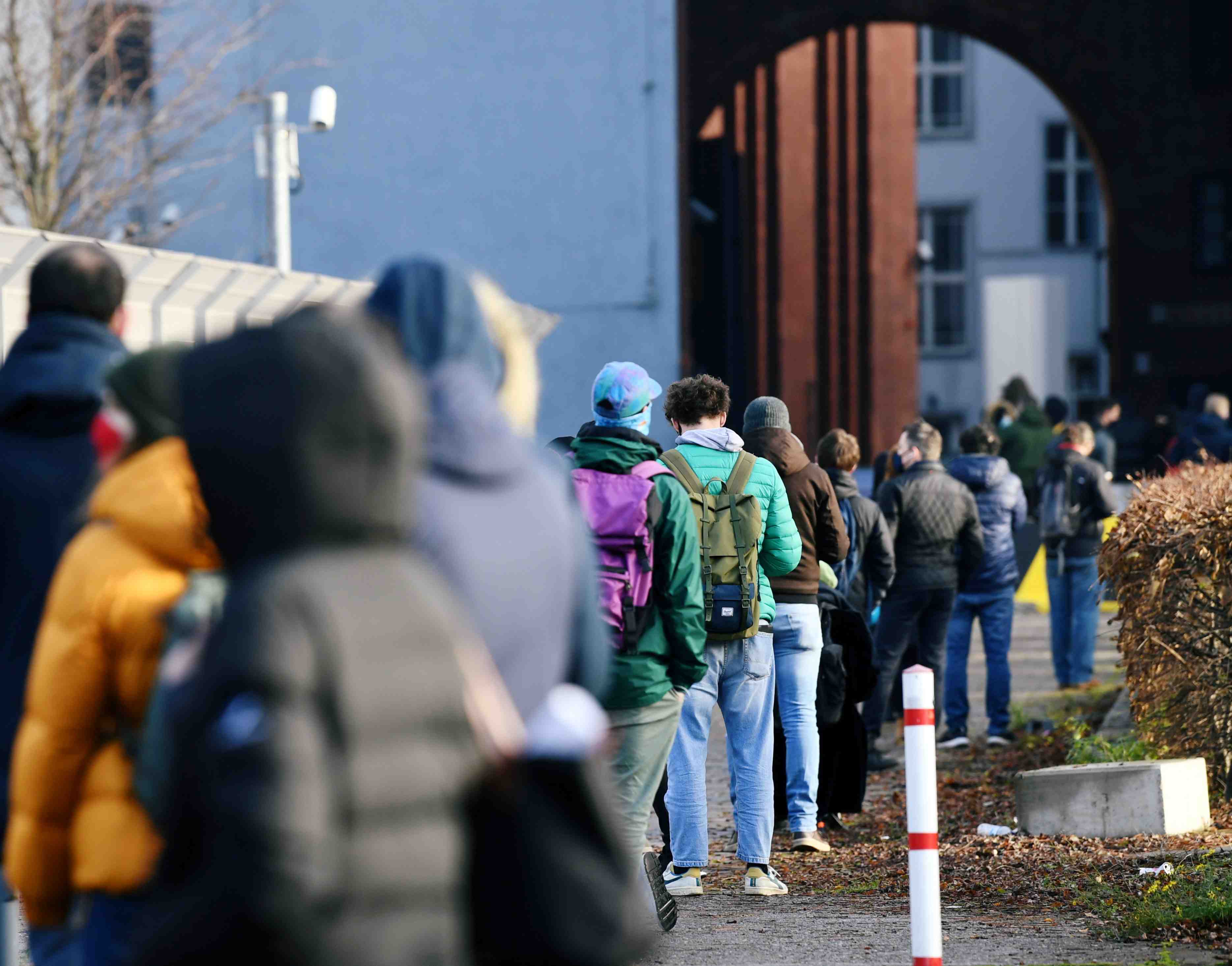 Coronavirus: le seuil des 2 millions de cas depasse en allemagne