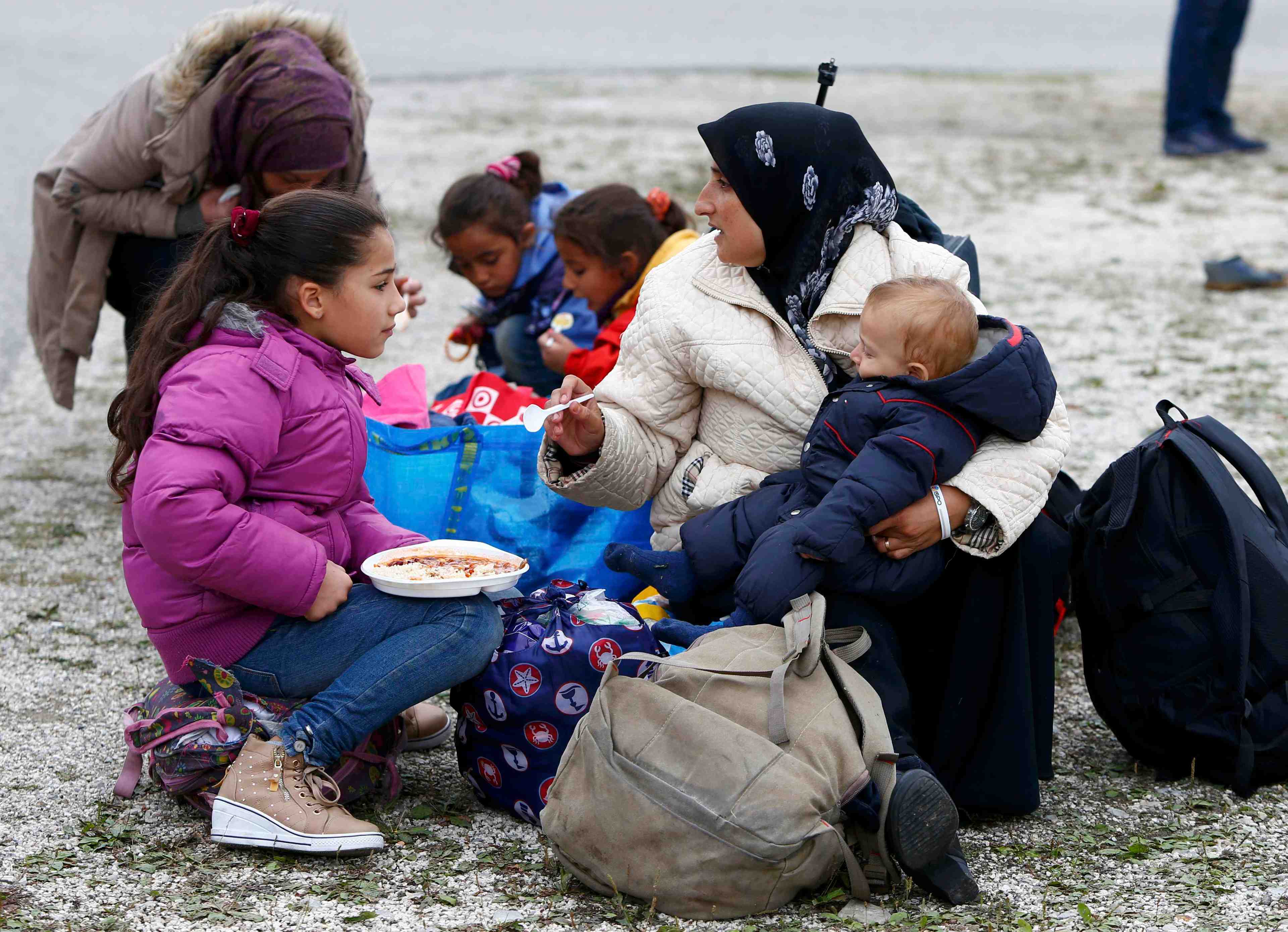 La france va accueillir en urgence 1.000 refugies arrives en allemagne