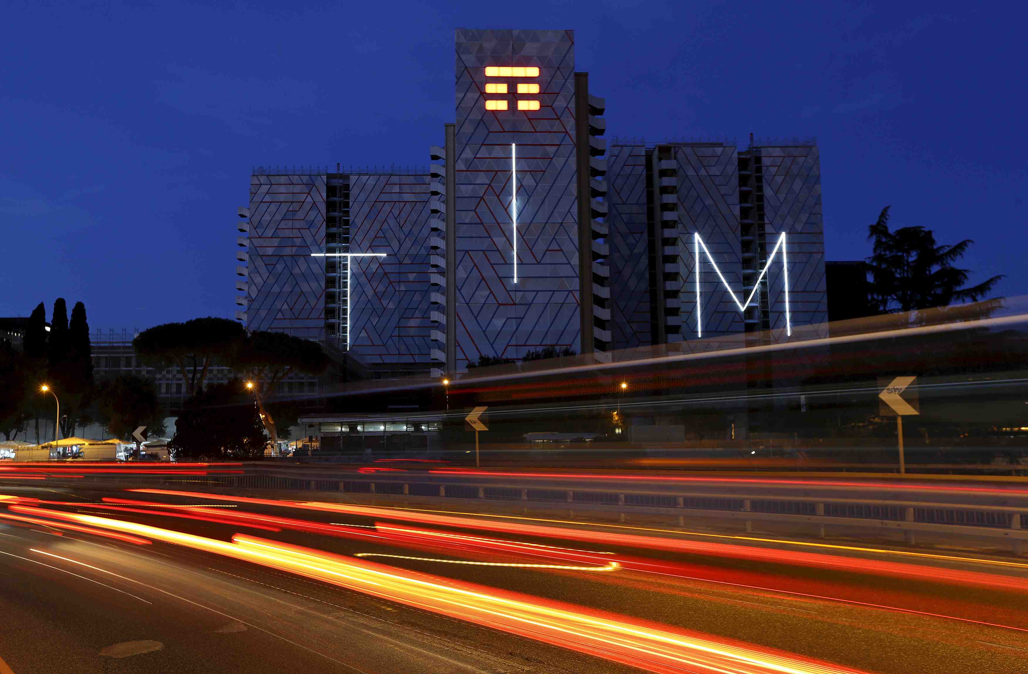 Reunion du conseil d'admnistration de telecom italia sur une proposition de rachat de kkr
