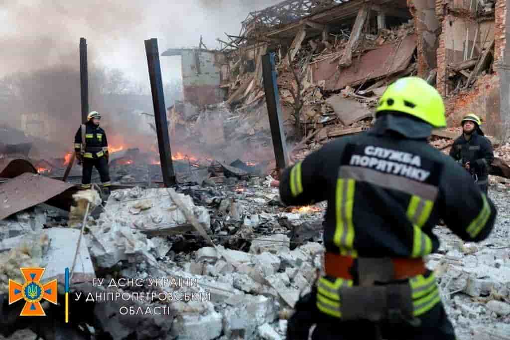 Ukraine: frappes aeriennes contre dniepr, au moins un mort