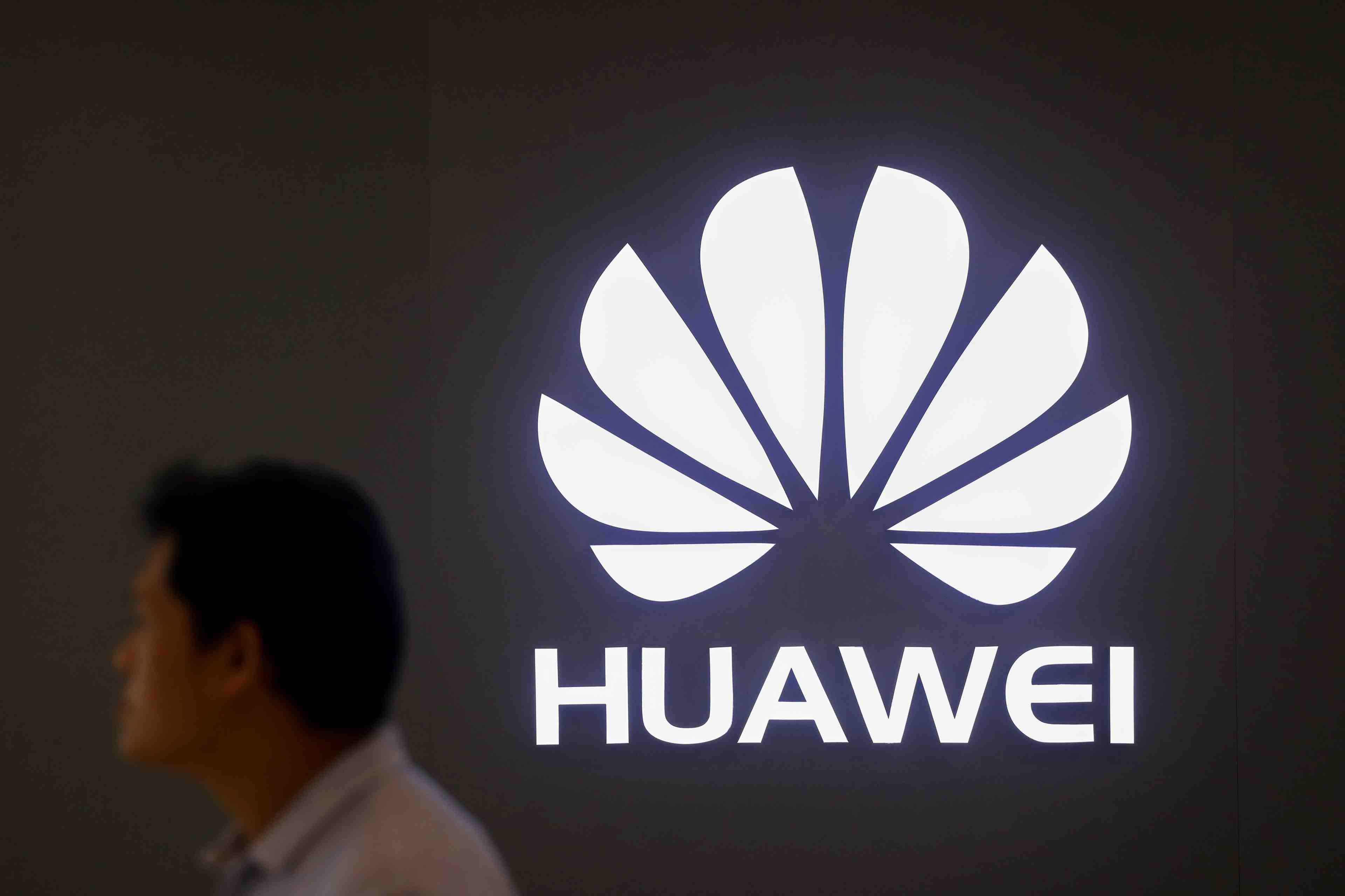 L'agence allemande de cybersecurite enquete sur huawei