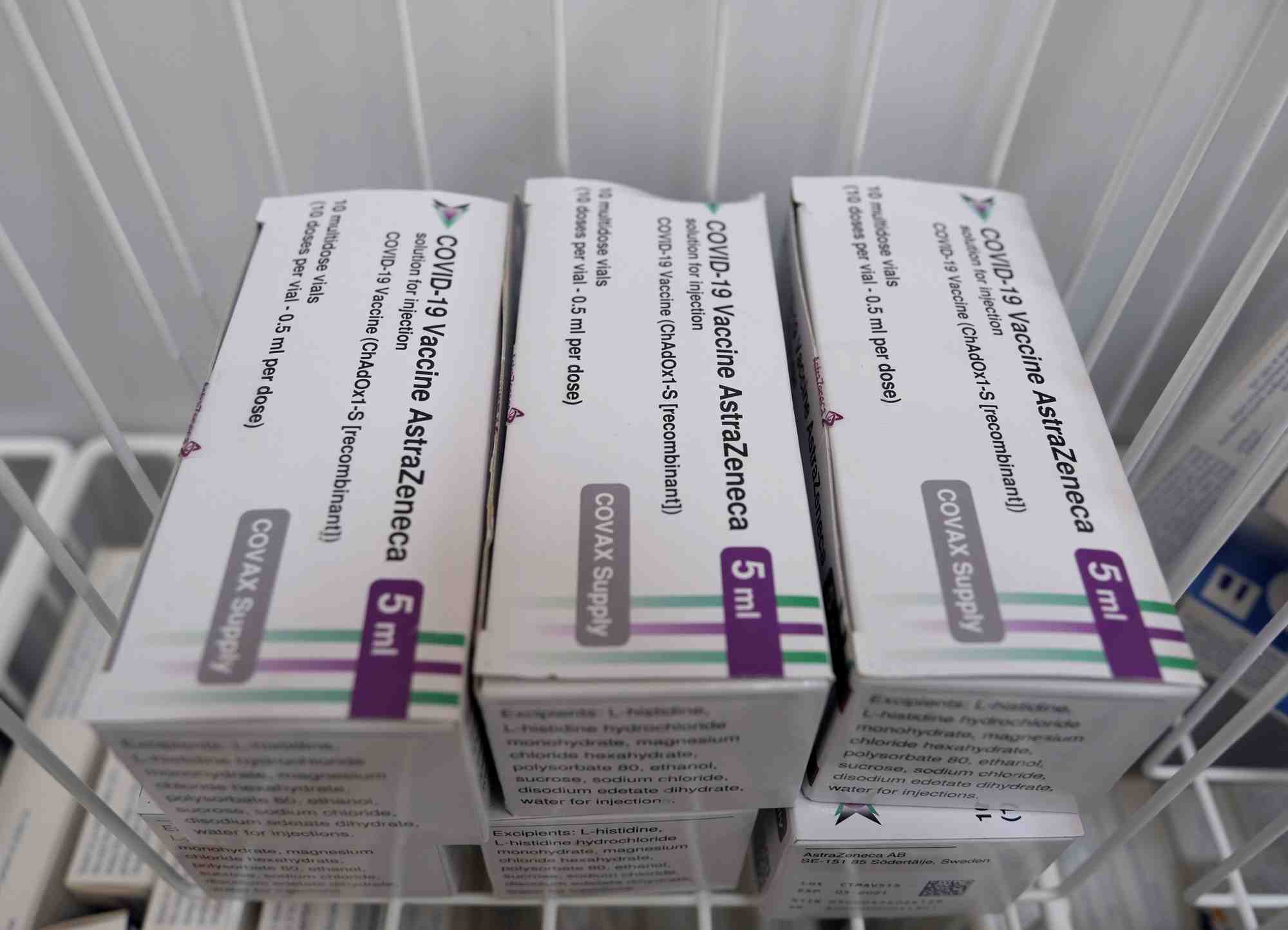La france va donner 100.000 doses de vaccin astrazeneca aux pays pauvres