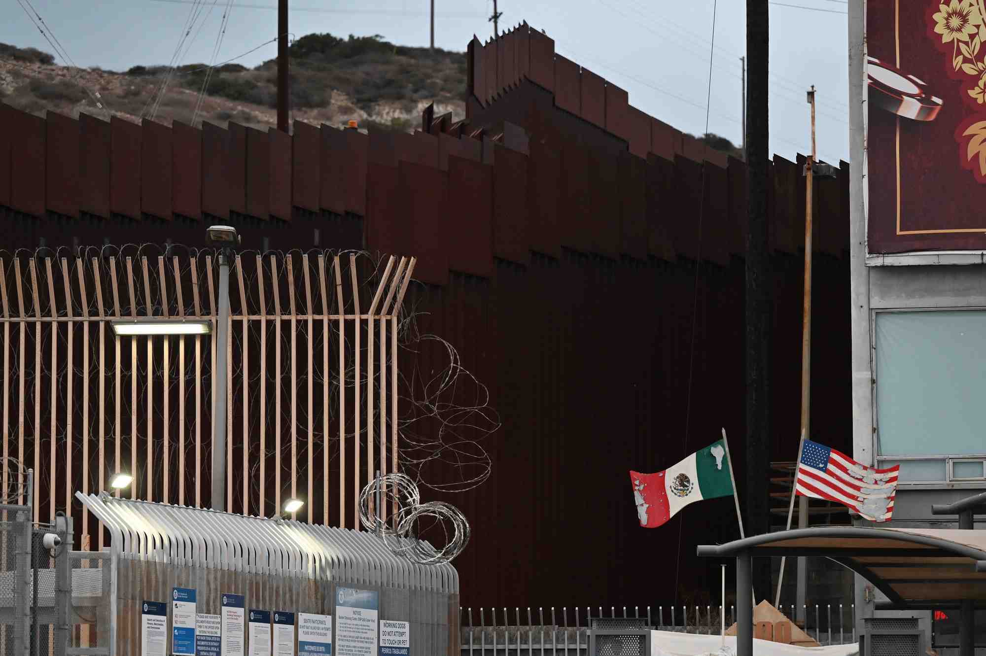 Tijuana, en Basse-Californie, au Mexique, le jeudi 6 février 2025. À la frontière sud entre les États-Unis et le Mexique, 10 000 soldats de la Garde nationale mexicaine doivent arriver à la frontière américaine, dans le cadre d'un accord avec le président américain Donald Trump pour arrêter le flux migratoire et les drogues comme le fentanyl.