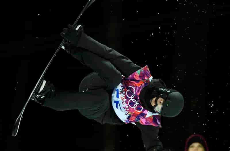 JO: Iouri Podladtchikov médaillé d'or en snowboard half-pipe