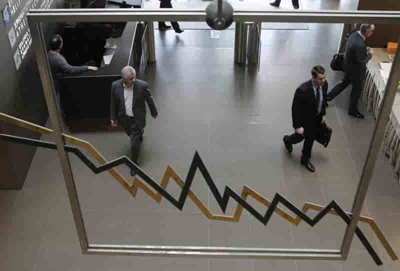 La Grèce revient sur le marché obligataire