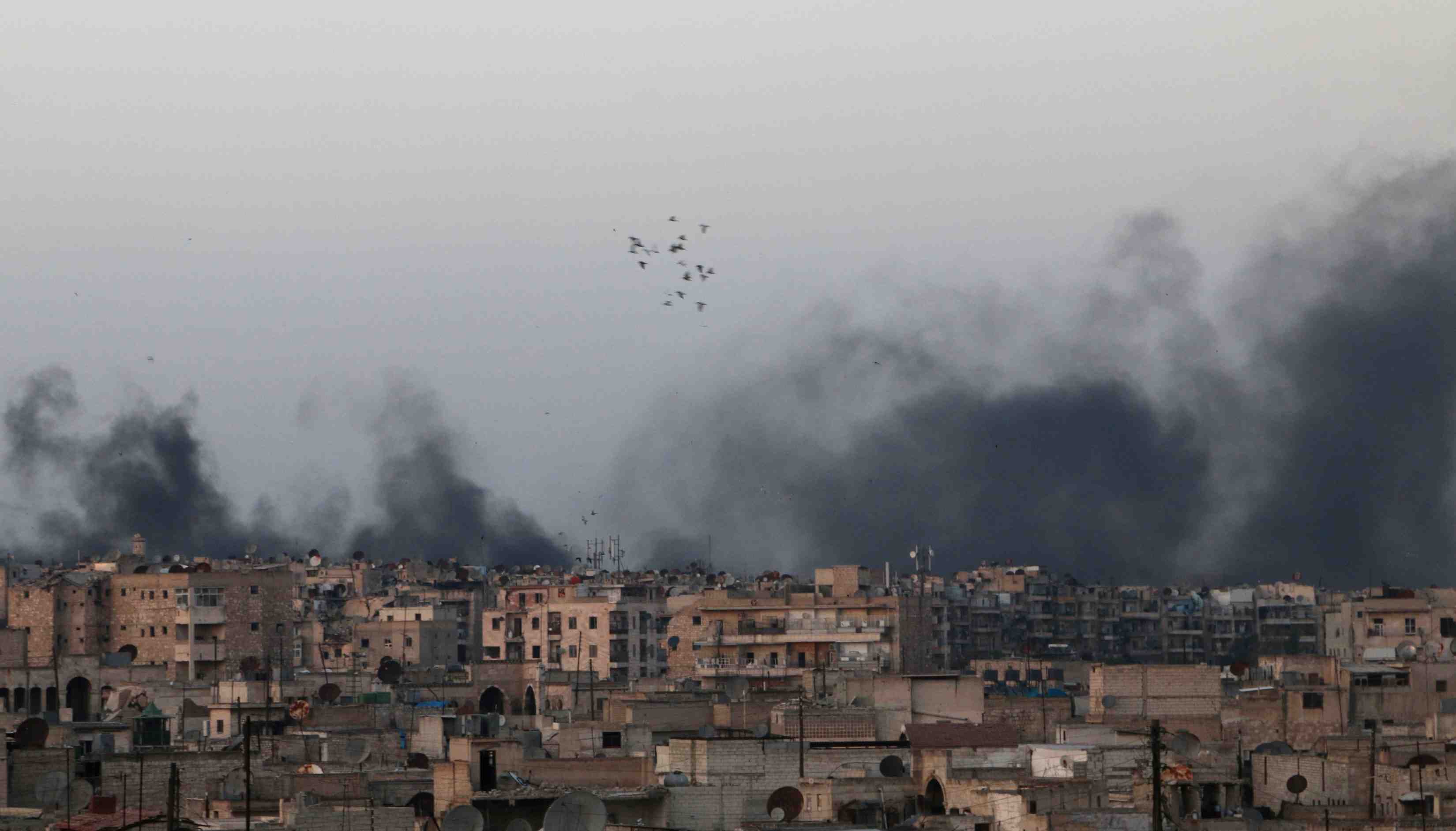 Raids aeriens sur la ville syrienne d'alep