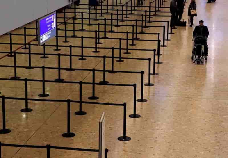 L'aeroport de geneve ferme a cause des intemperies