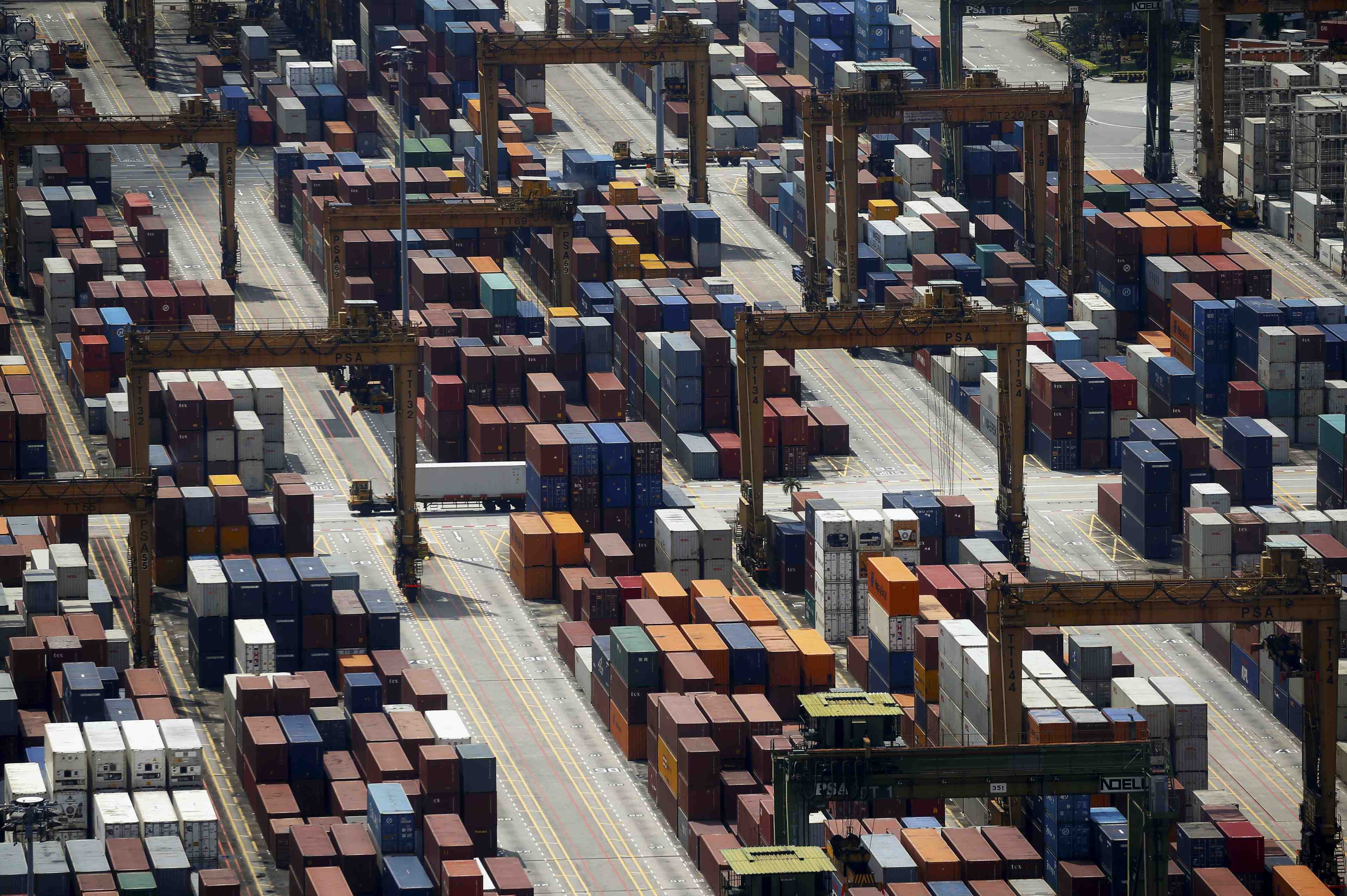 Zone euro: hausse de l'excedent avec les usa et du deficit avec la chine