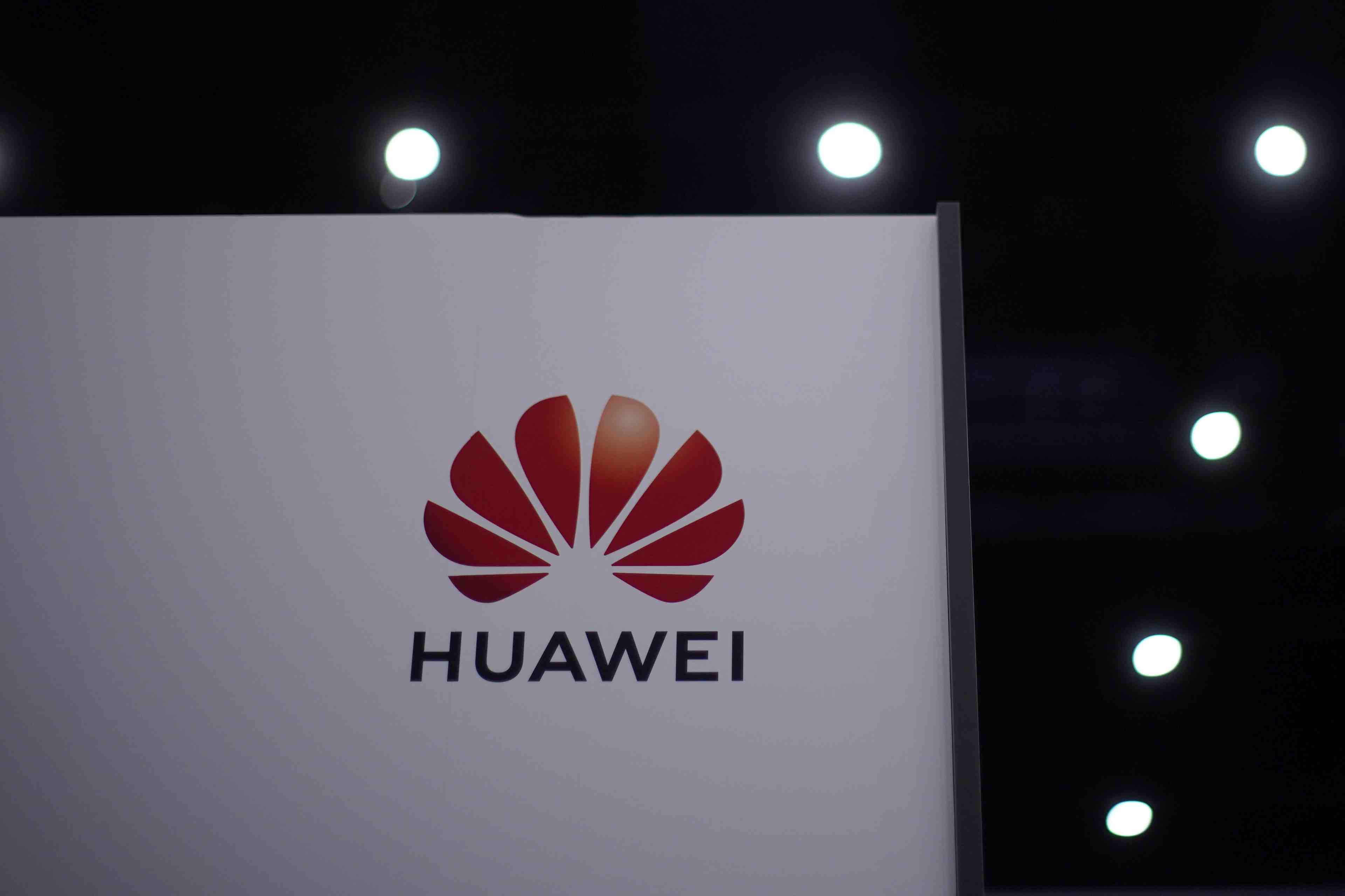 Huawei va ceder ses smartphones honor a un consortium
