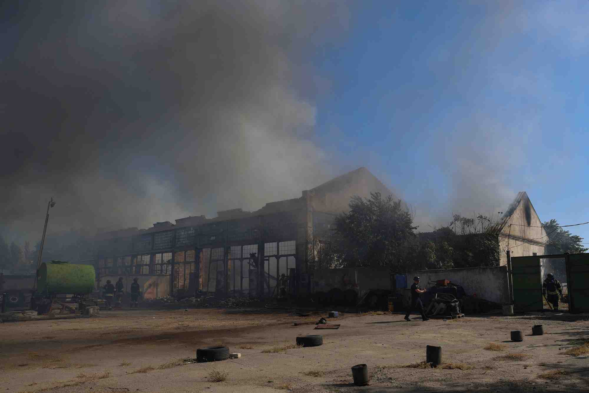 Les suites d'un bombardement russe a kherson, en ukraine