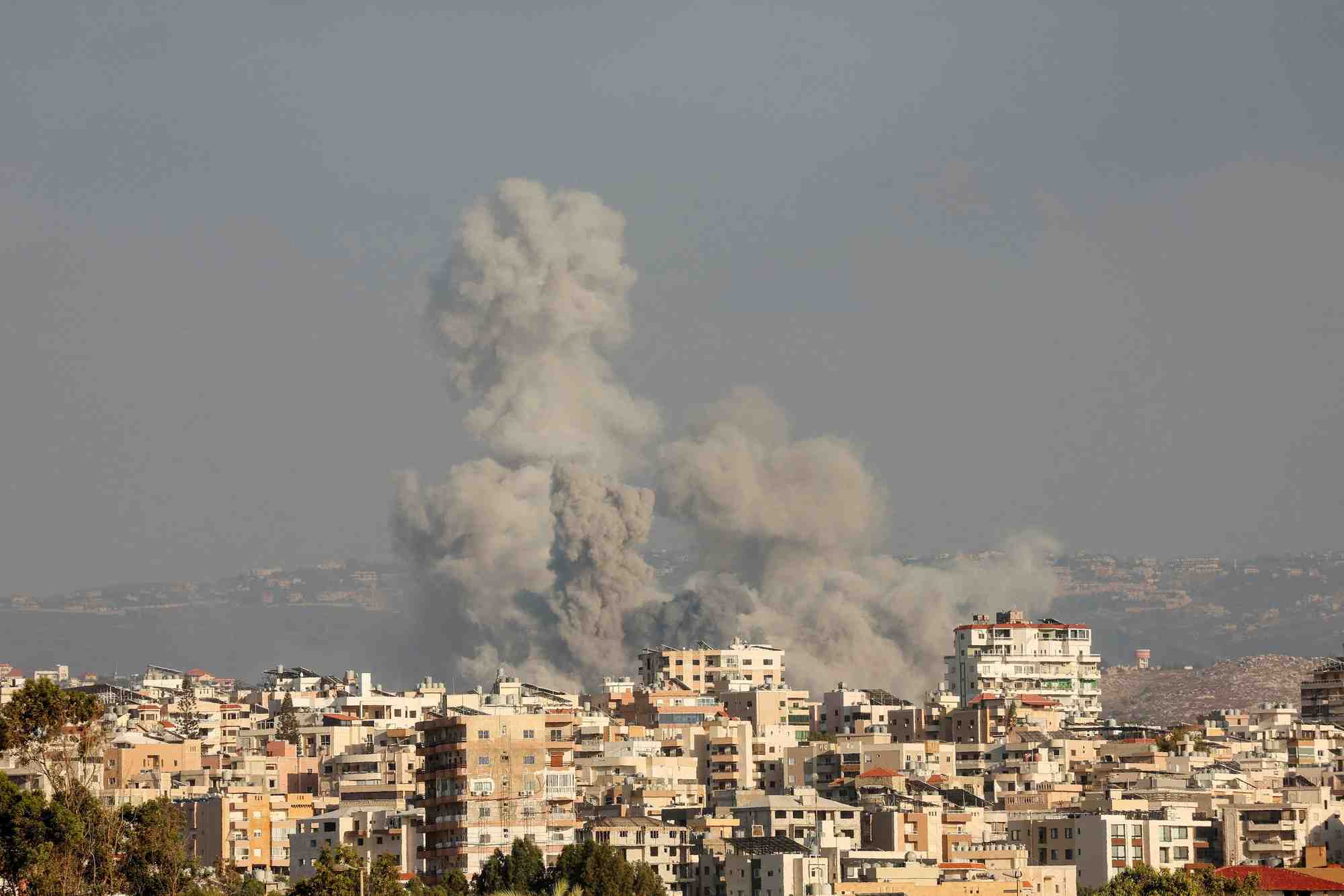Israël a annoncé des opérations militaires au sol au Liban pour lutter contre le Hezbollah.