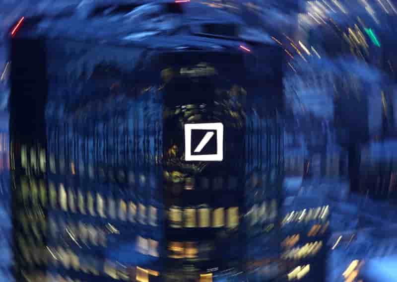 Deutsche bank publie une perte nette au 4e trimestre superieure aux attentes du marche