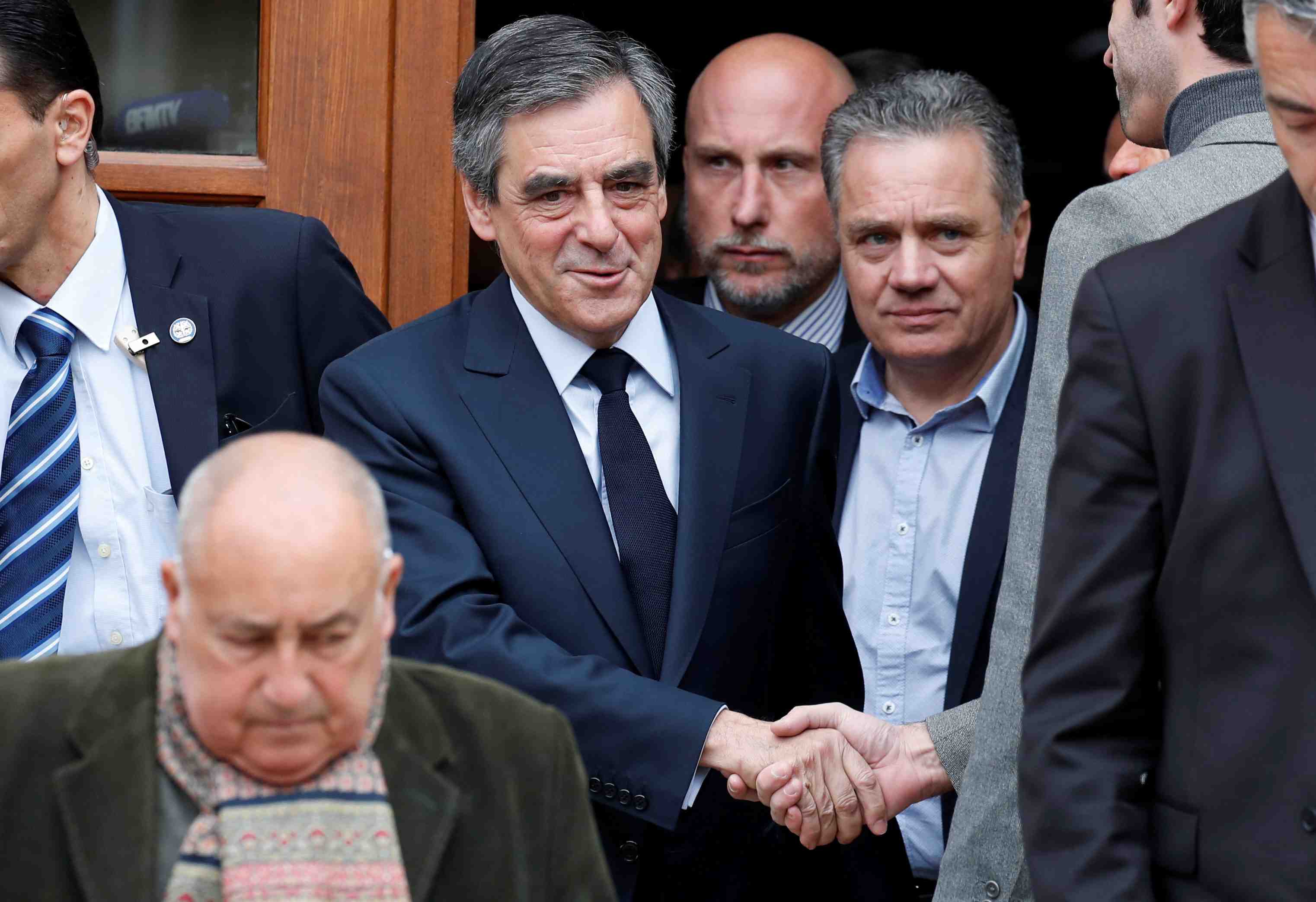 Des allies de fillon refusent de choisir entre macron et le pen