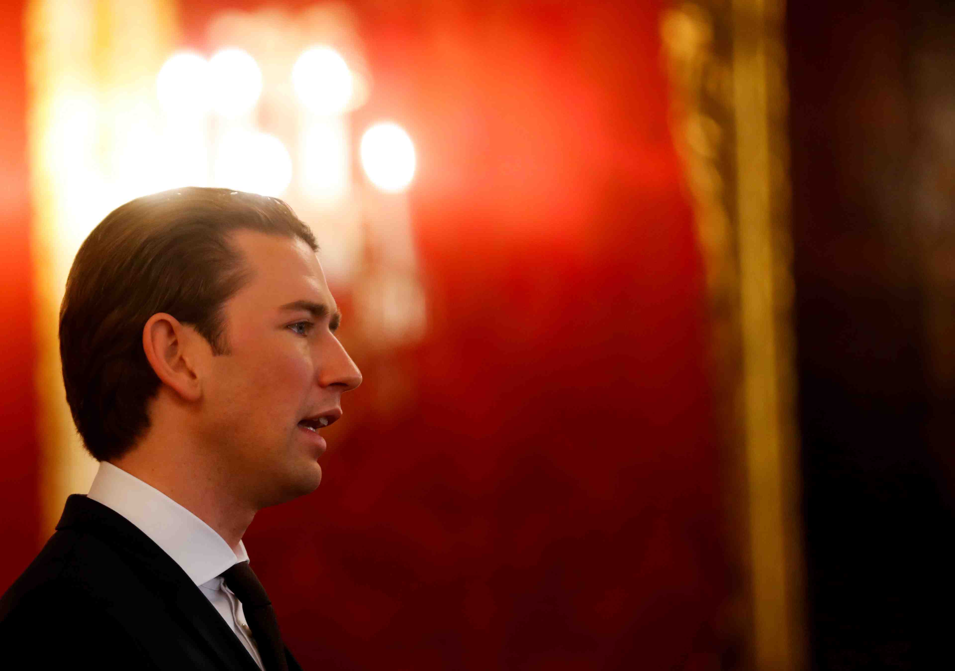 L'extreme droite autrichienne entre au gouvernement