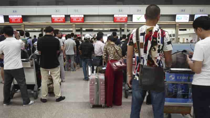 Quinze personnes condamnees au vietnam pour un projet d'attentat
