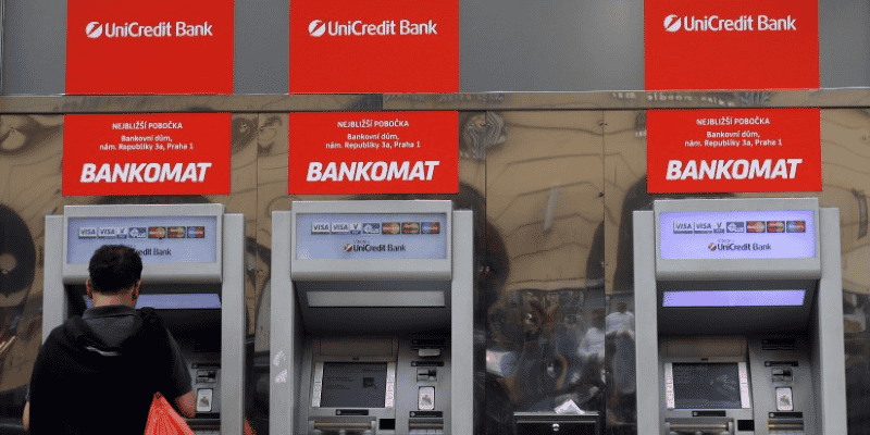 Unicredit: benefice net de 2,8 milliards d'euros au 3e trimestre grace a pioneer