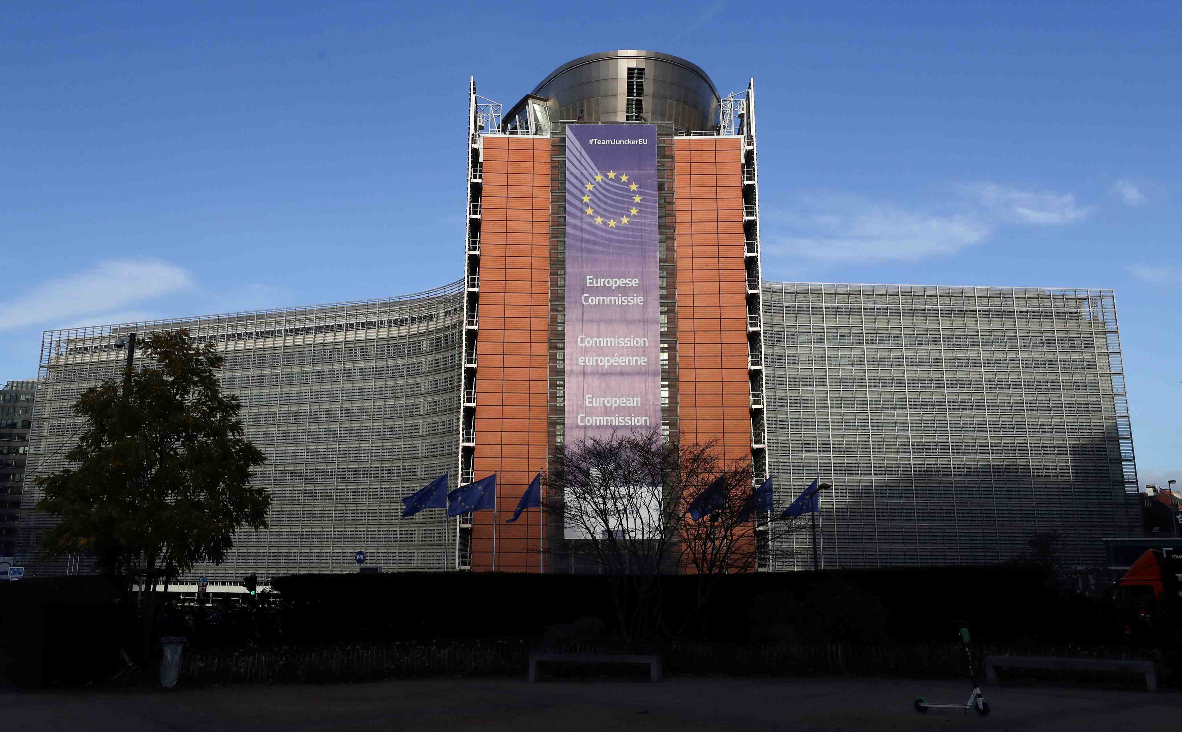Batteries: la commission autorise une aide publique de 3,2 milliards d'euros